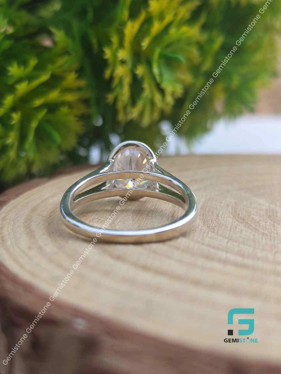 3 CT Oval Moissanite Ring