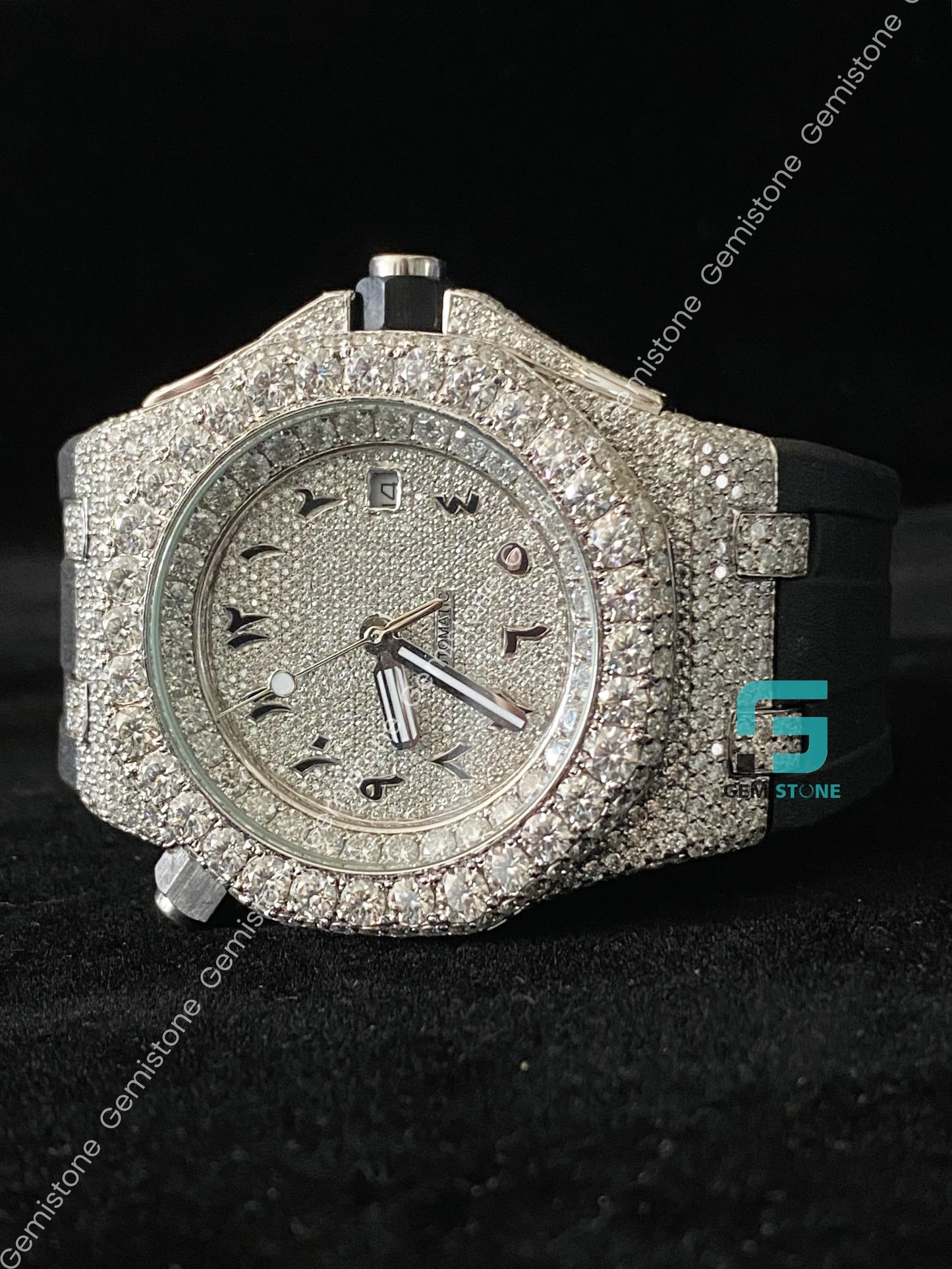 Big Round Bezel Fully White Facedial Iced Out Moissanite Watch