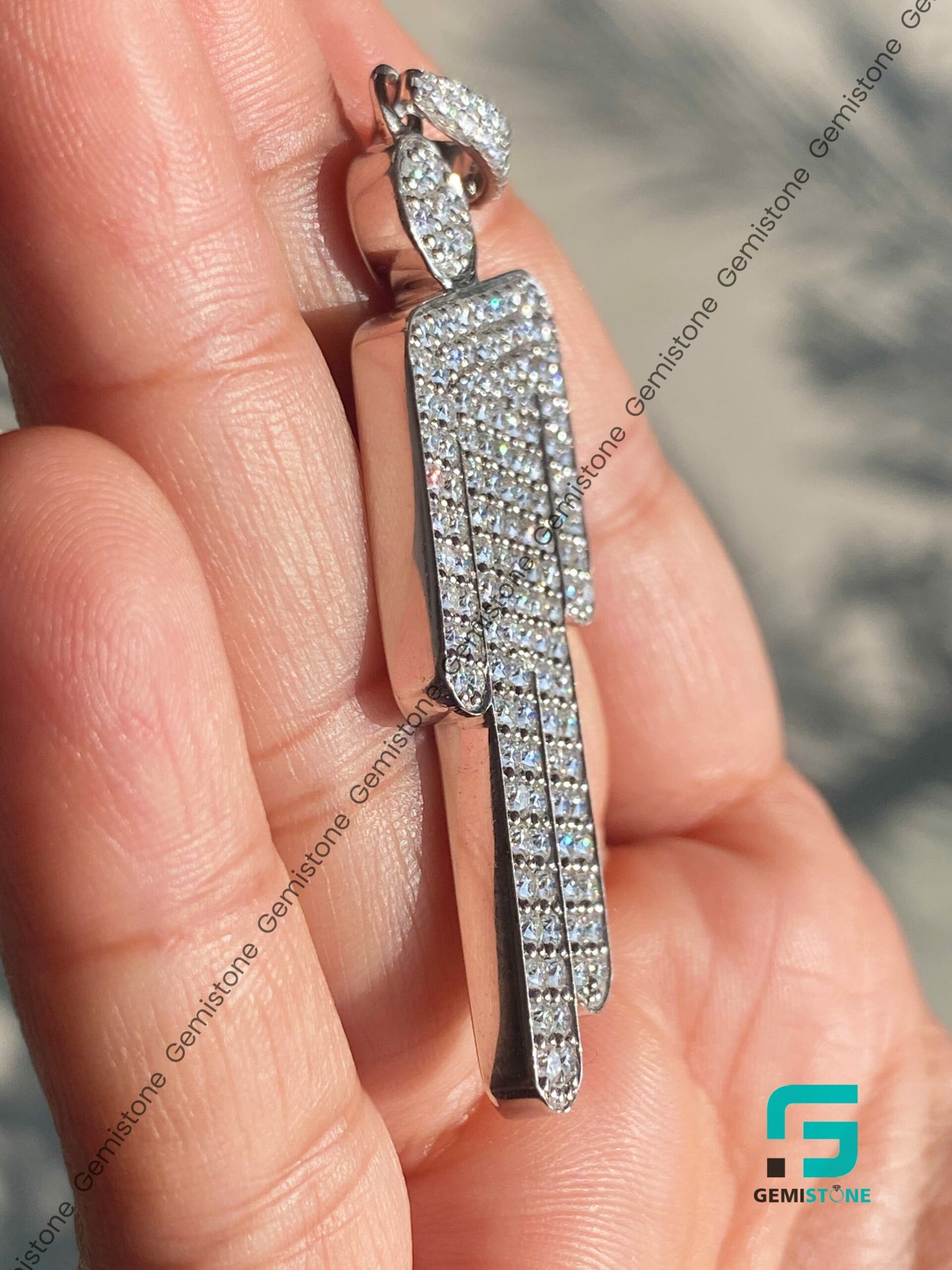 Round Cut Moissanite Billie Eilish Diamond Blohsh Pendant
