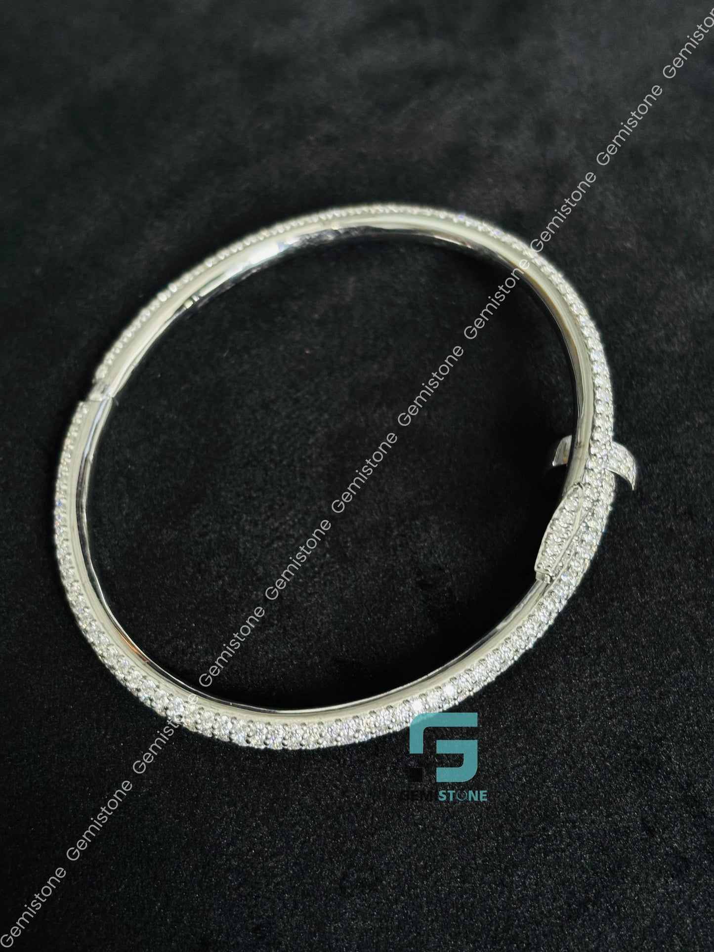 Bust Down Moissanite Catier Bracelet