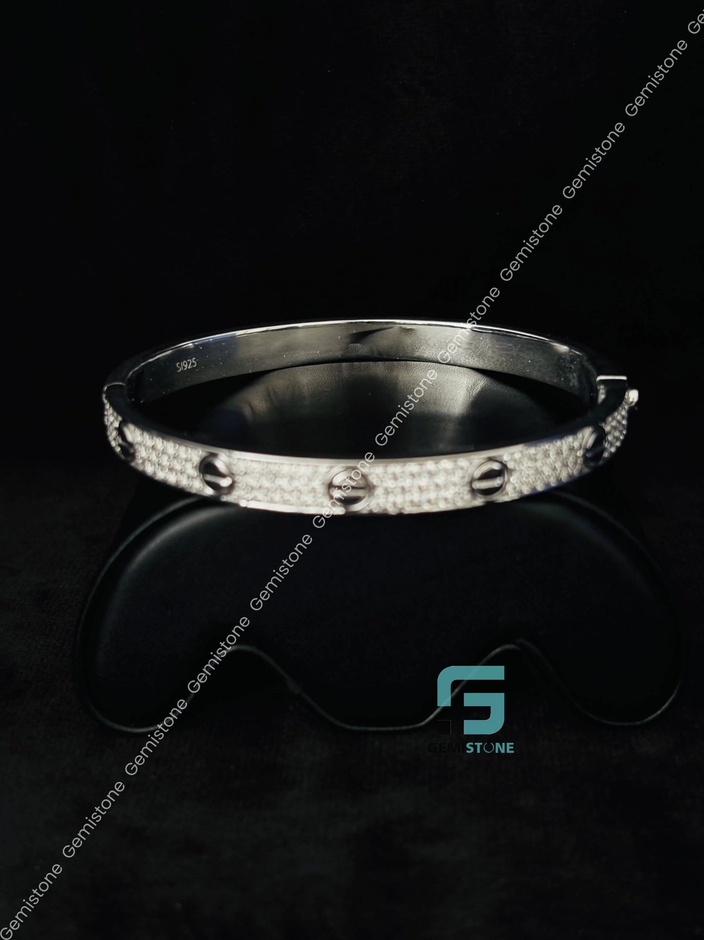 Catier Bangle Moissanite Bracelet