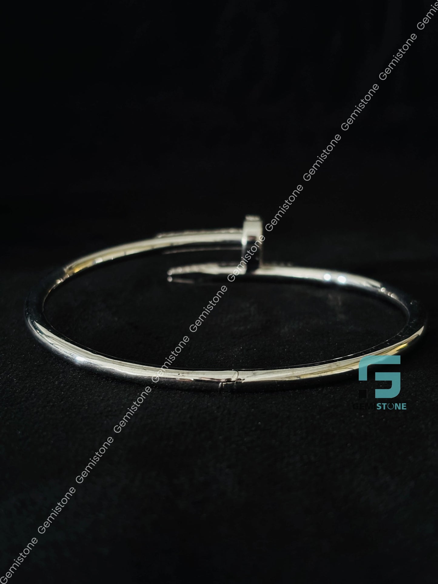 Catier Moissanite Cuff Bracelet