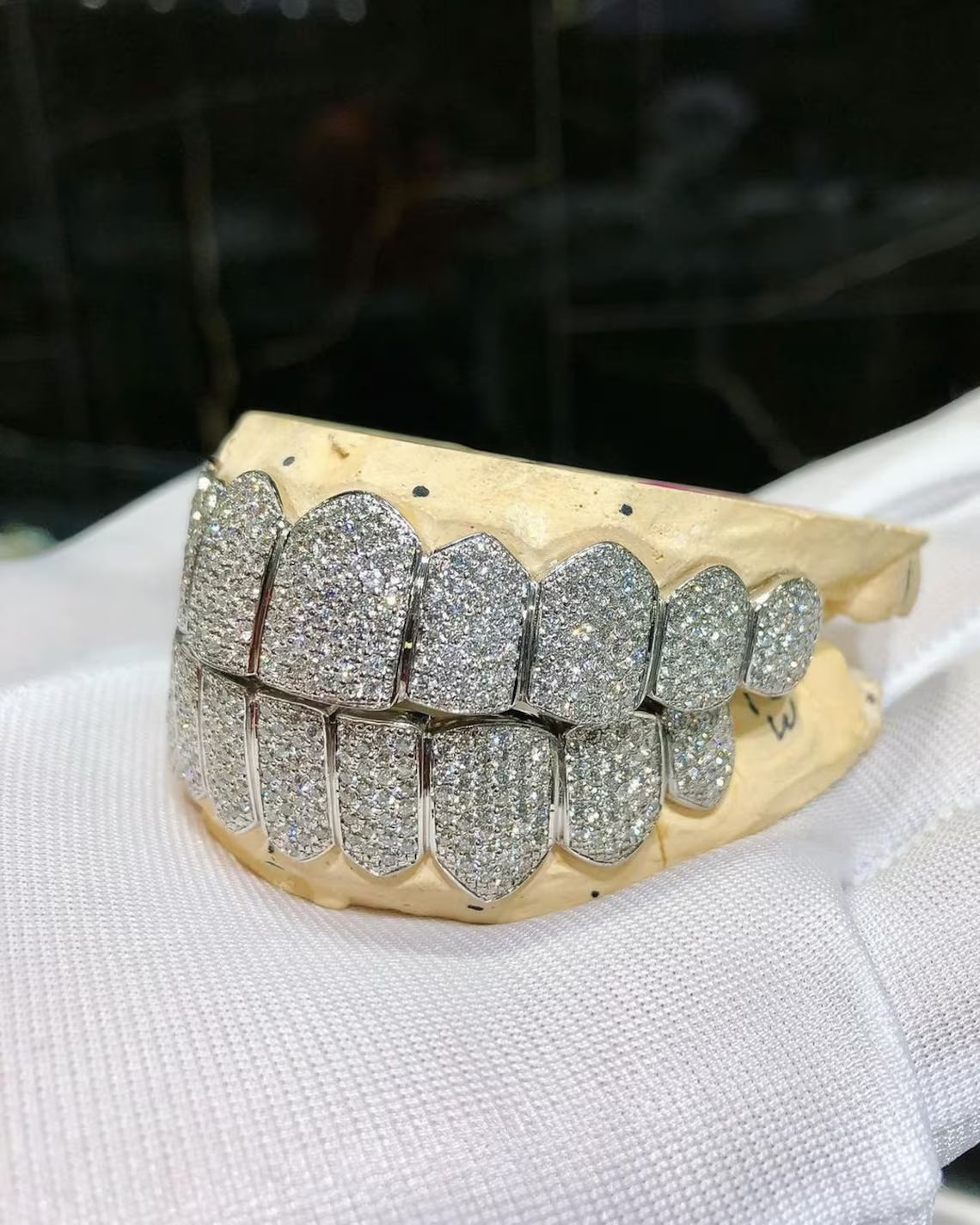 Perm Cut VVS Iced Out Grillz For Teeth - Gemistone