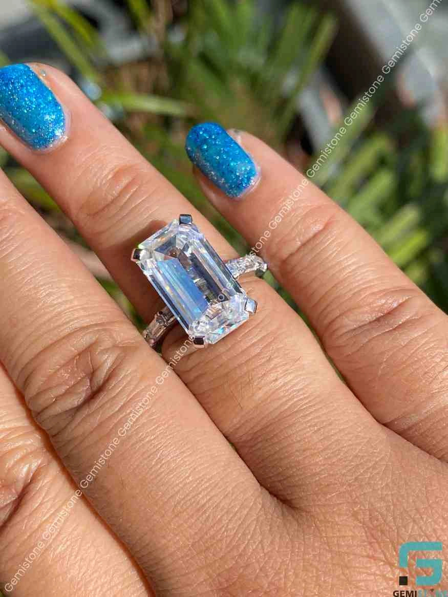 Emerald Cut Moissanite Wedding Ring