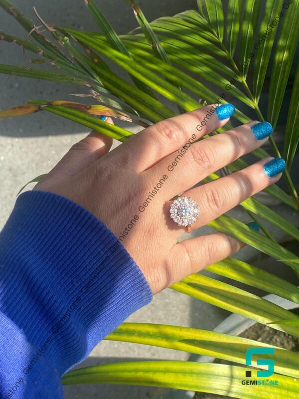 2 CTW Round Cut Moissanite Engagement Mosaic Diamond Ring