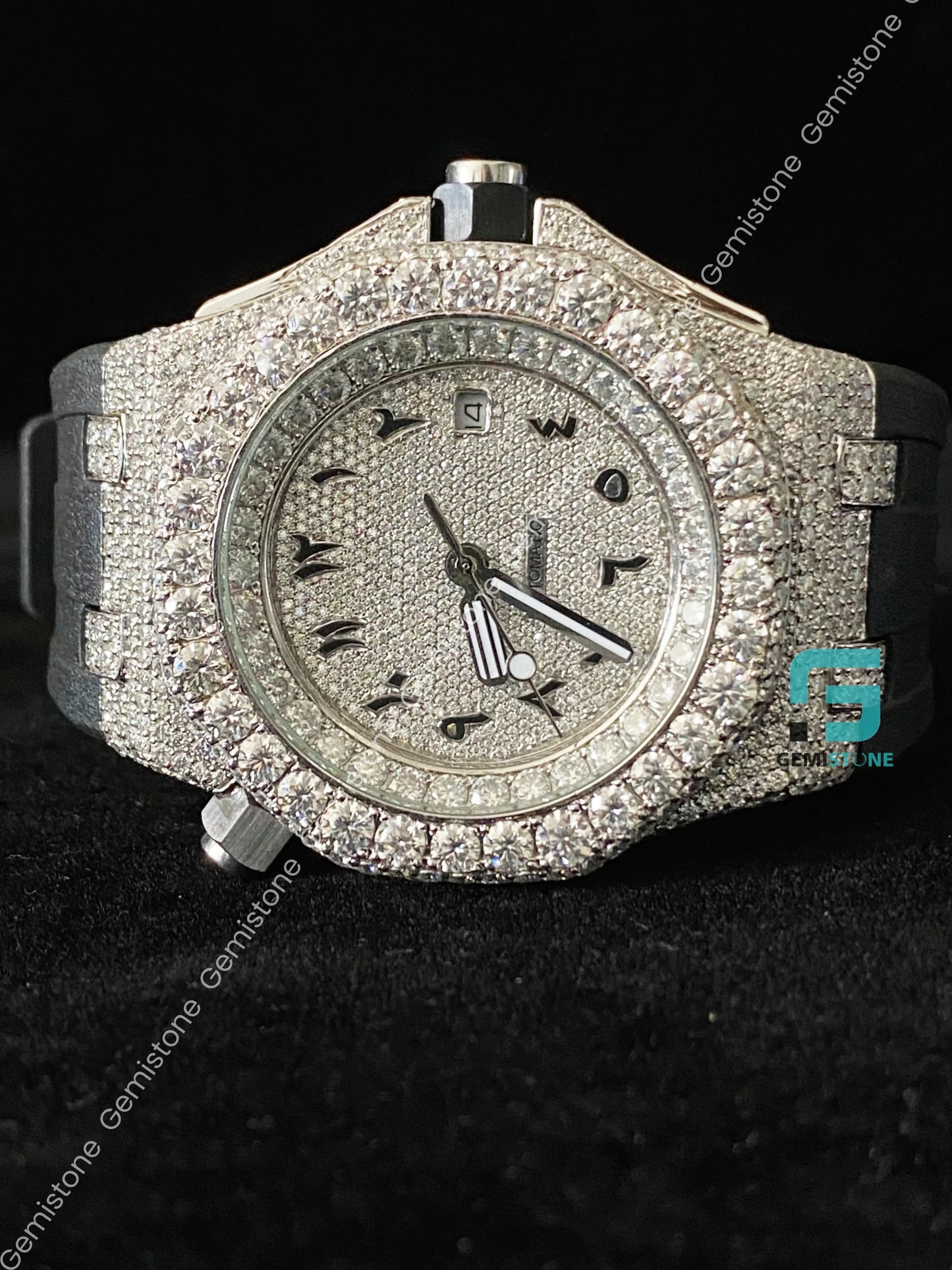 Big Round Bezel Fully White Facedial Iced Out Moissanite Watch
