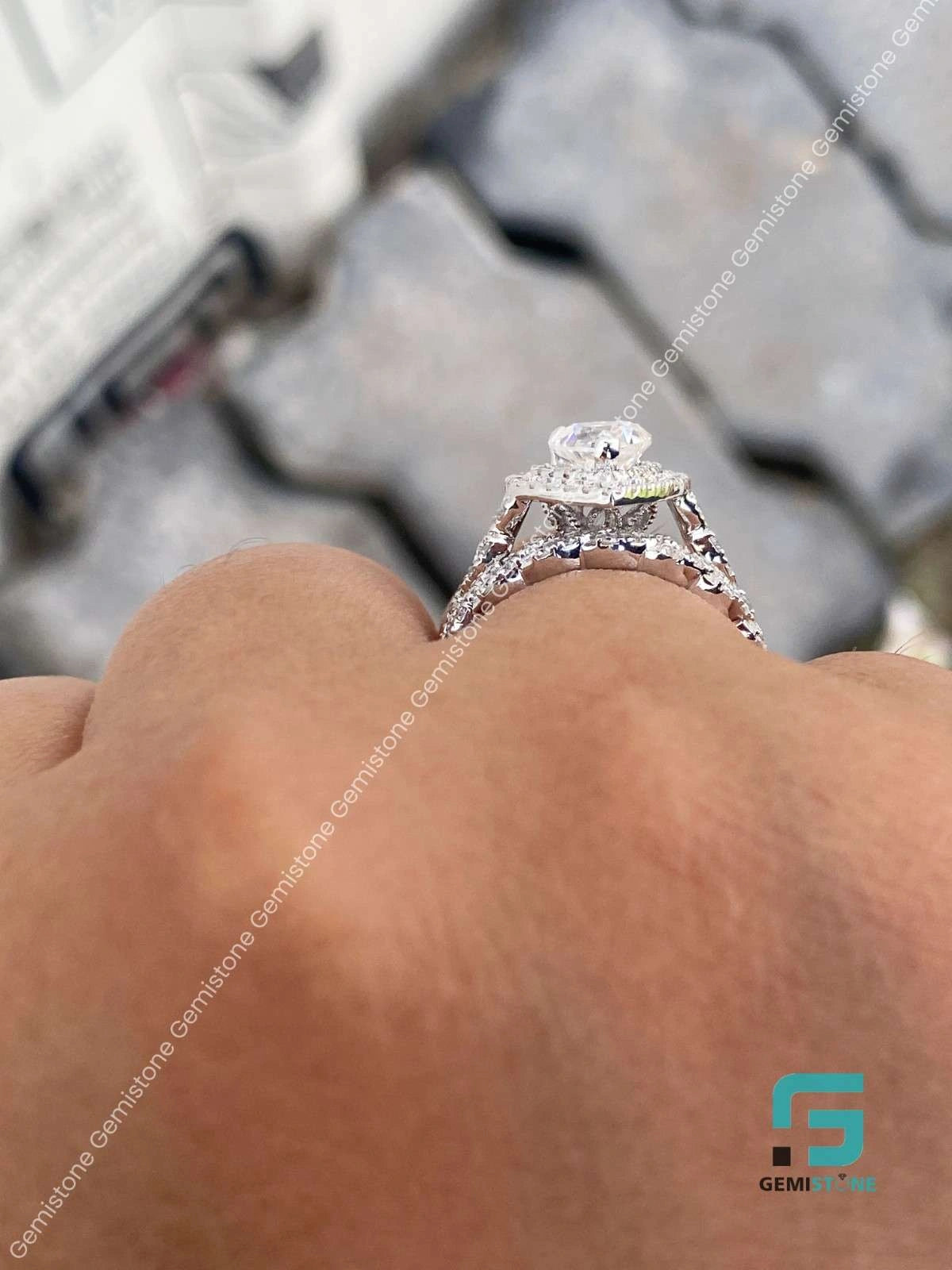 Heart_Cut_Moissanite_Bridal_Ring