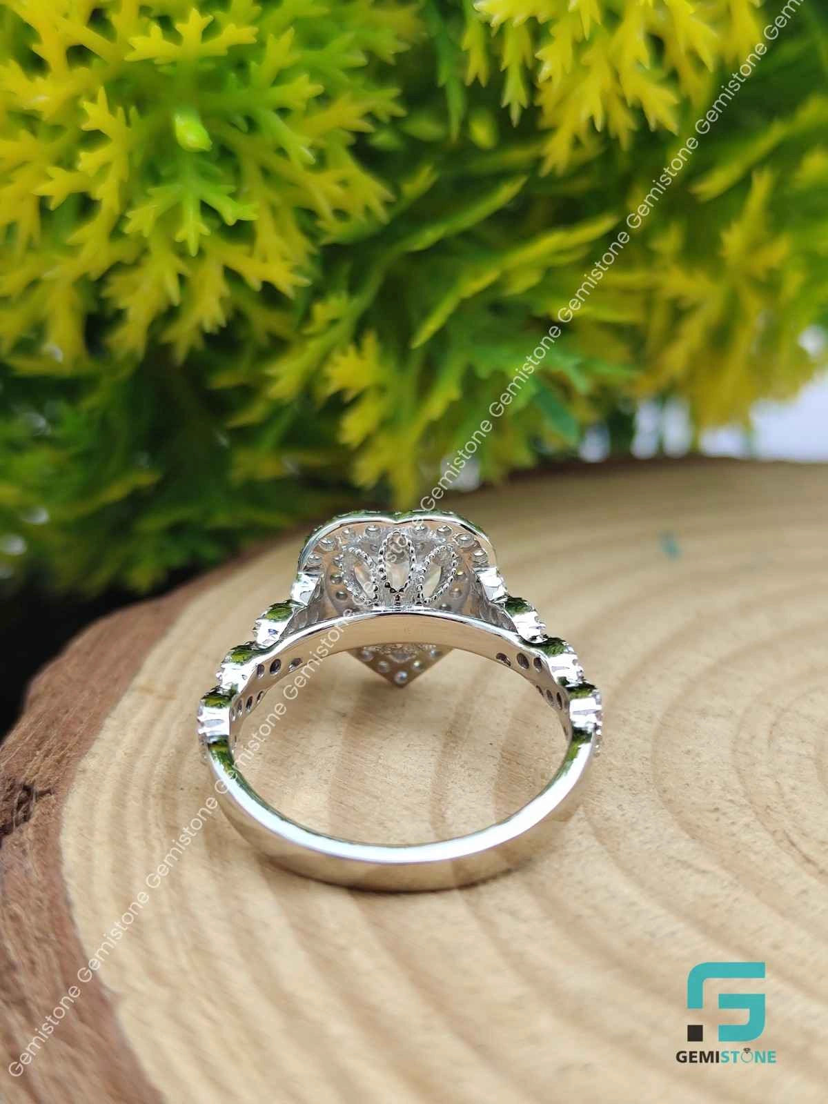 Heart_Cut_Moissanite_Promise_Ring