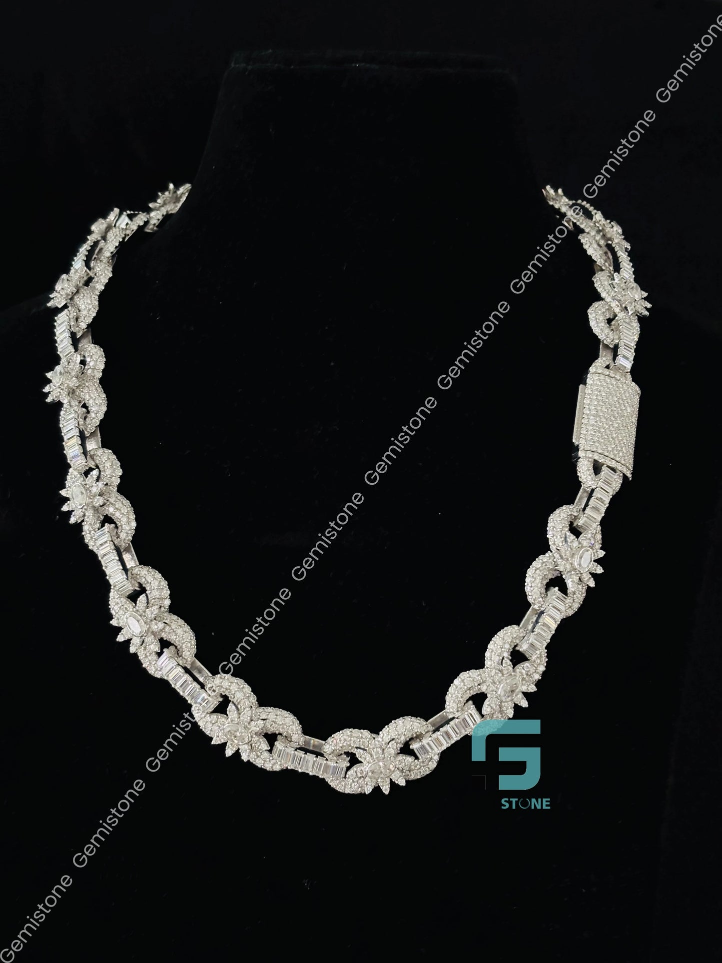Iced Out Moissanite Flower Cuban Link Chain