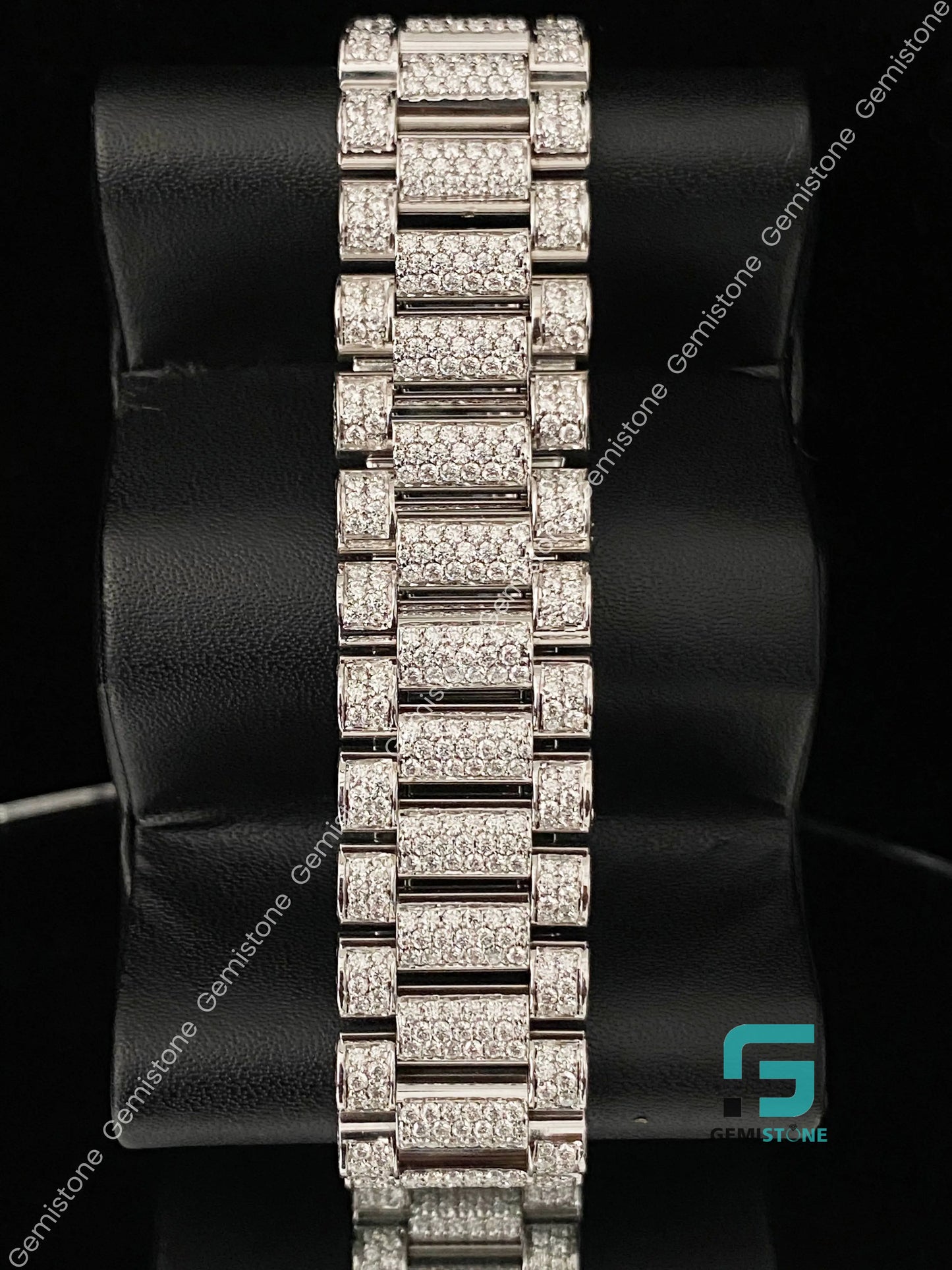 Jubile_Belt_Fully_Roman_Number_With_Jubile_Belt_Moissanite_Watch