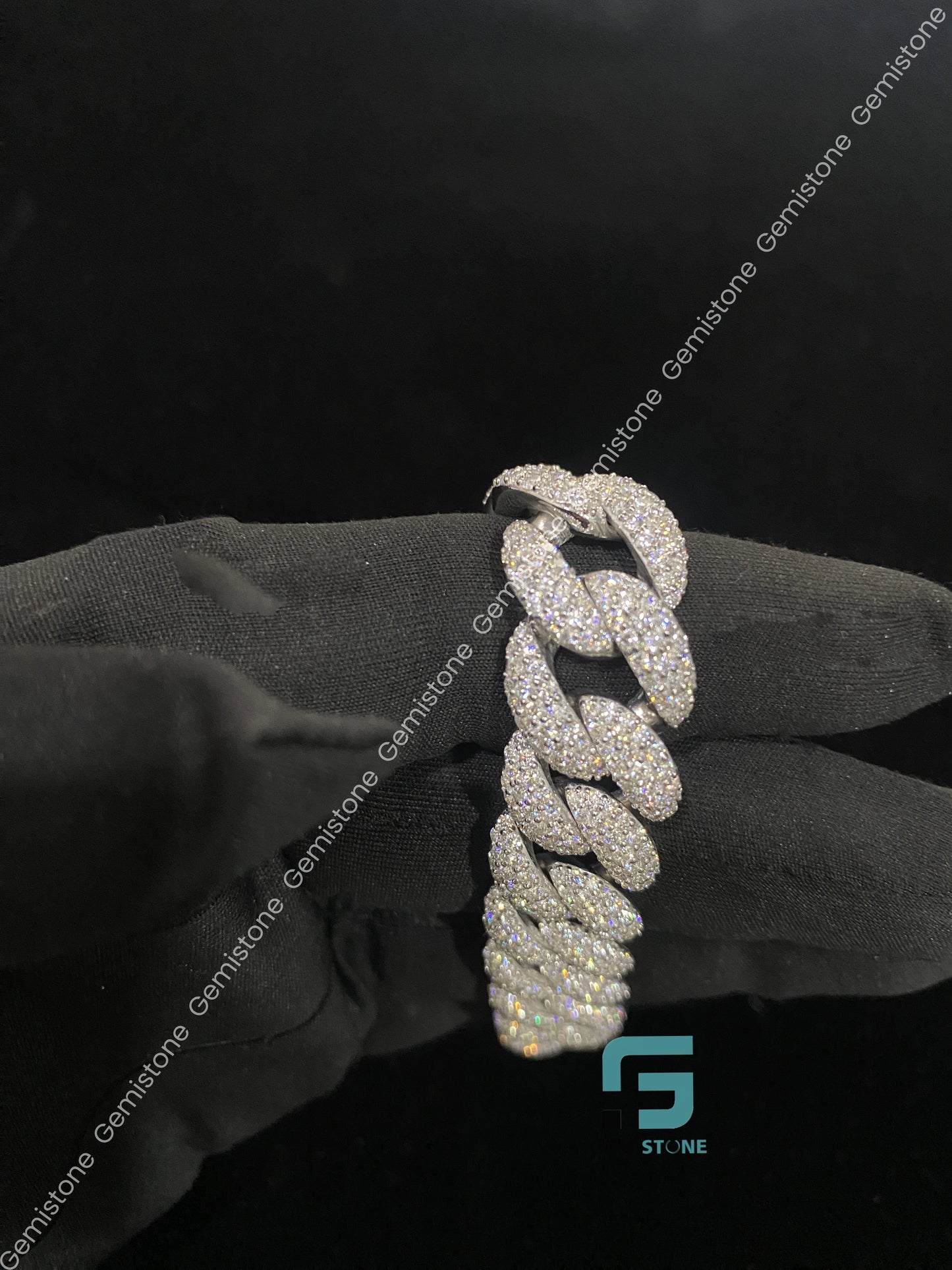 18MM Heavy Fully Iced Out Cuban Link Moissanite Bracelet