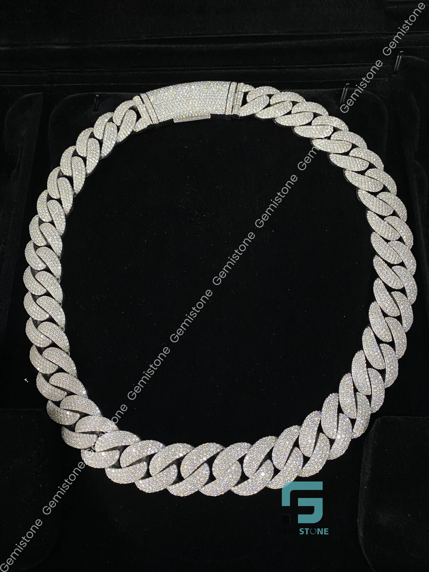 Moissanite Luxury Cuban Link Chain