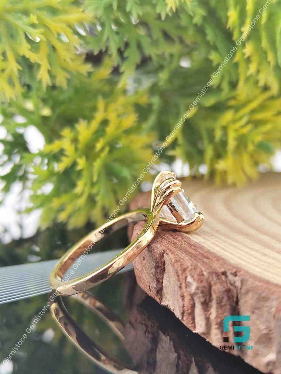 Moissanite_Promis_Ring