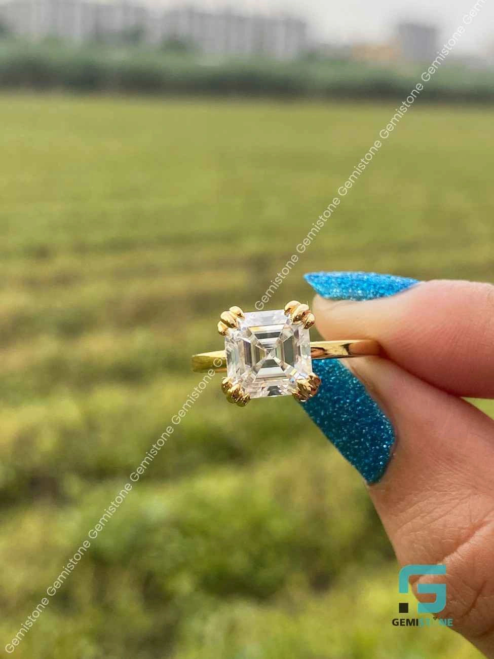 Moissanite_Solitaire_Engagements_Ring For Women