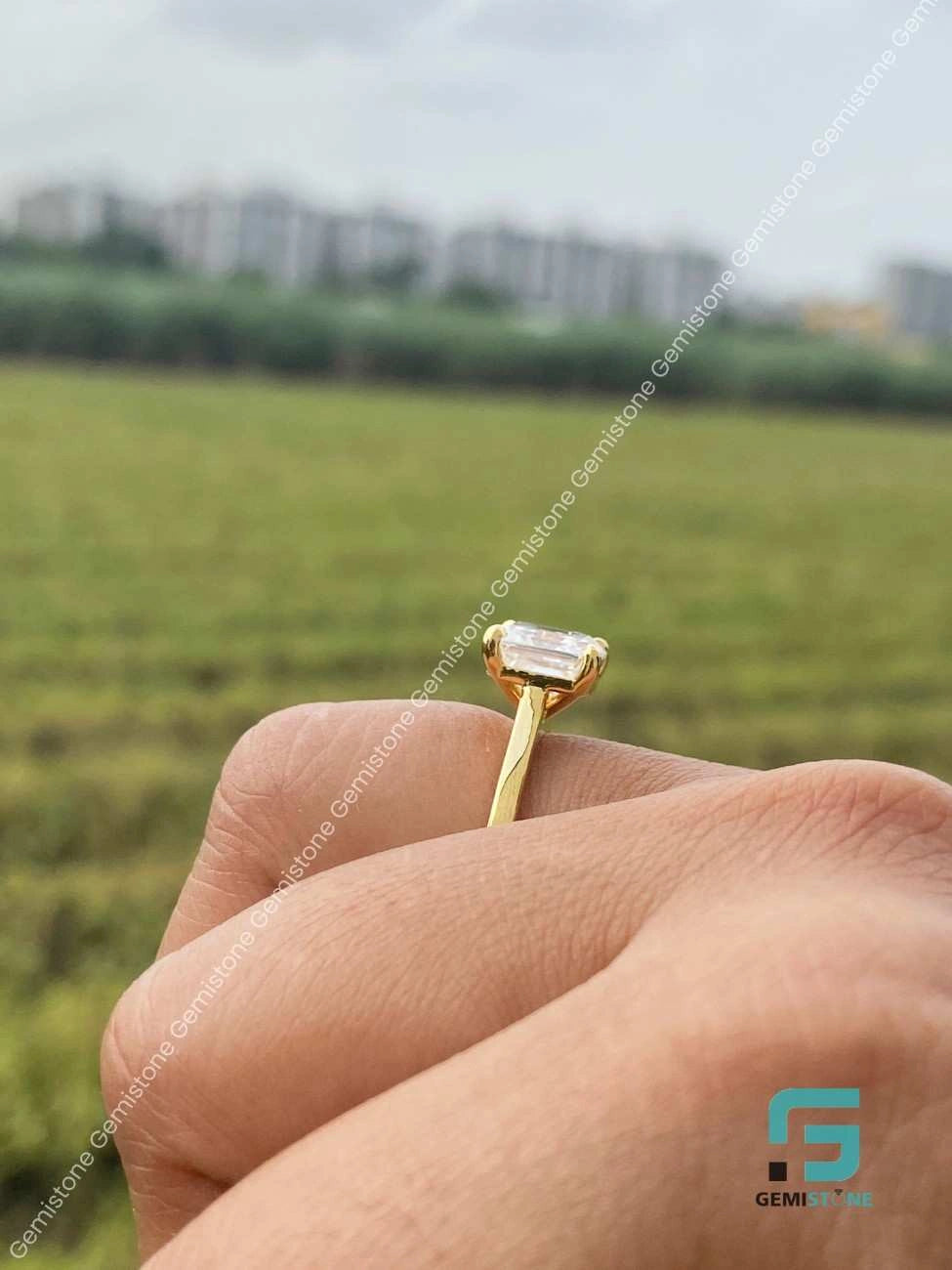 Moissanite_Solitaire_Rings
