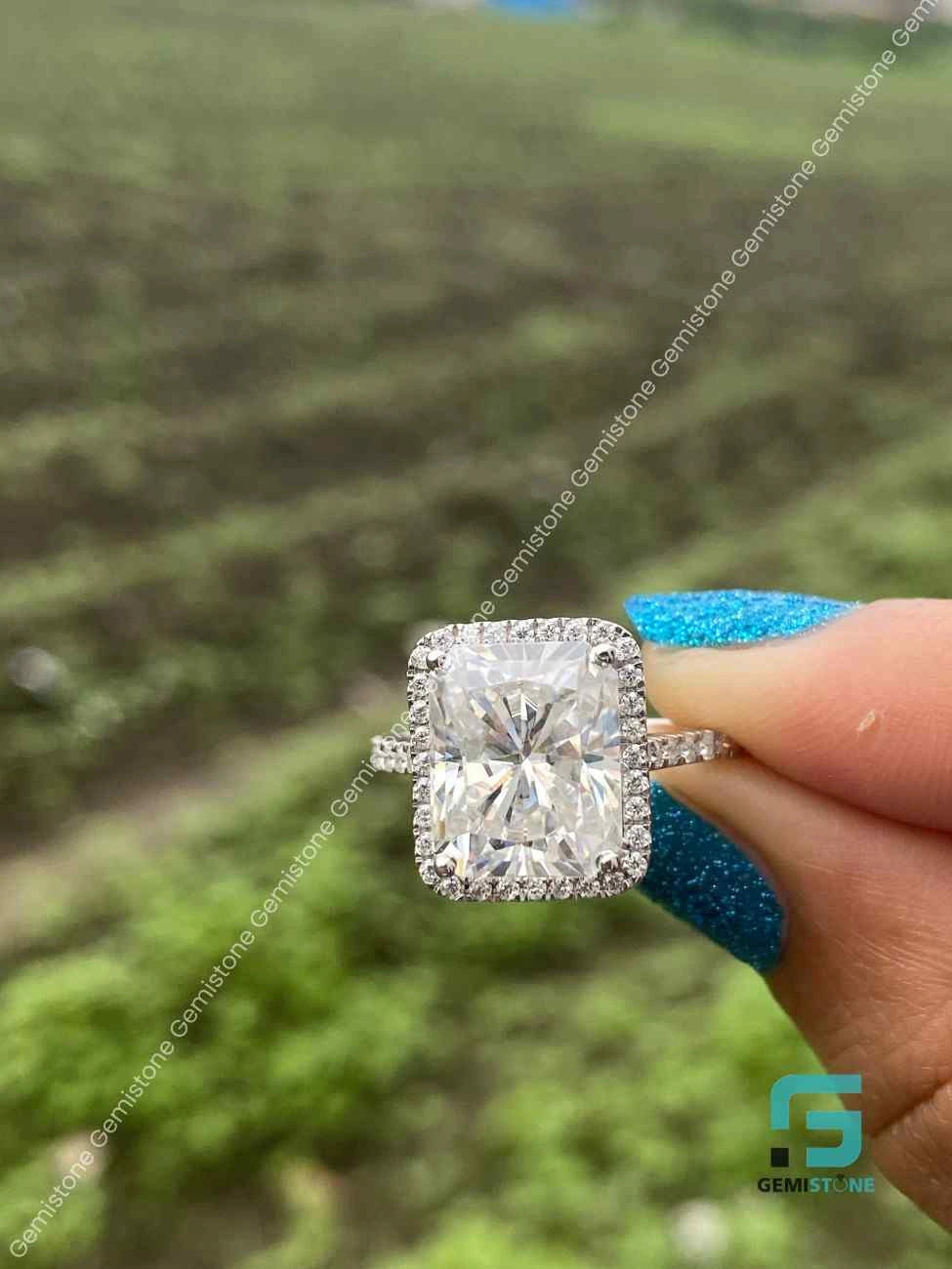 Moissanite Solitaires Engagement Ring