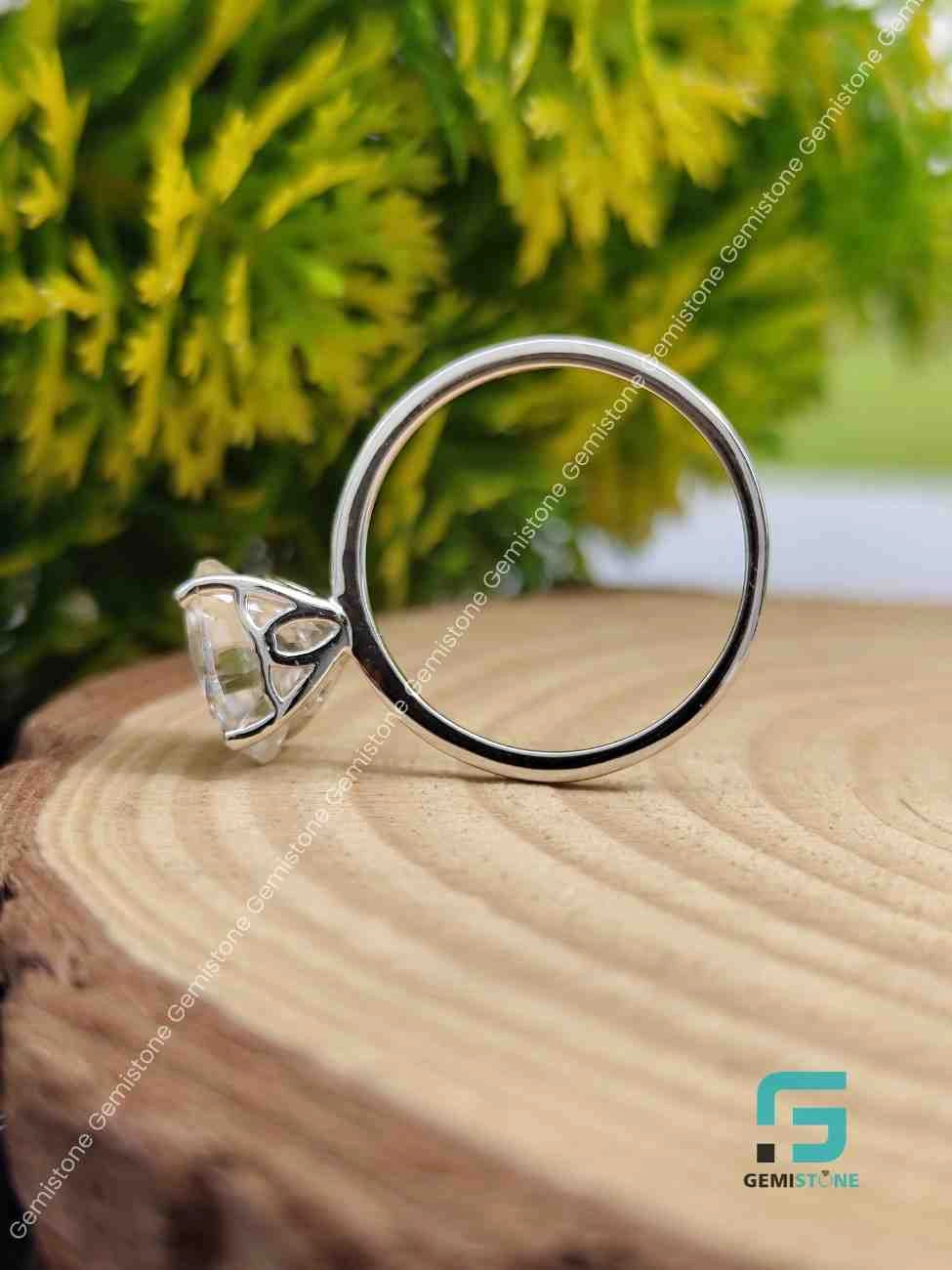 Moissanite_Solitaires_Promise_Ring