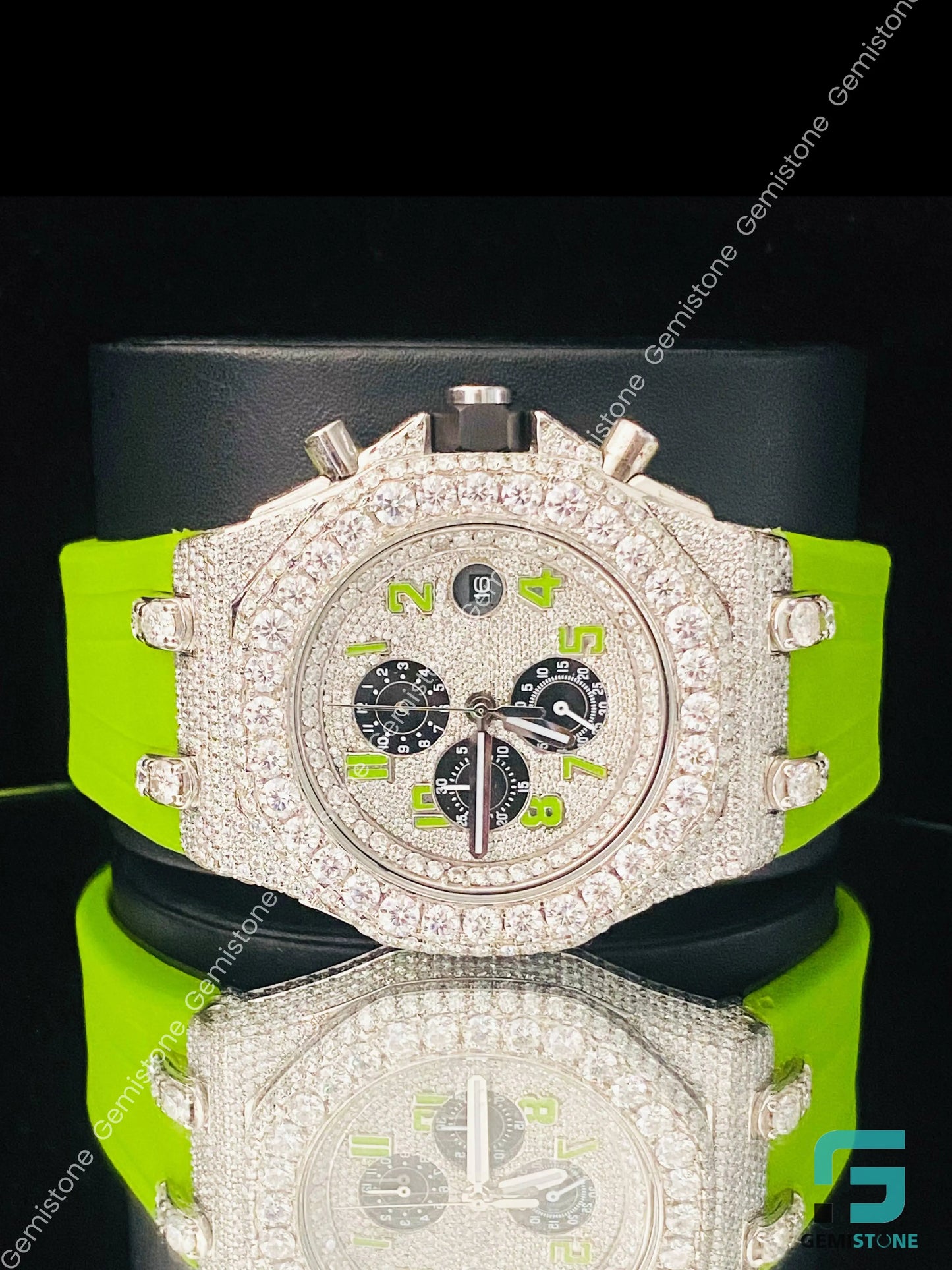 Parrot_Silicon_Strap_Face_Dial_Moissanite_Watch_For_Men