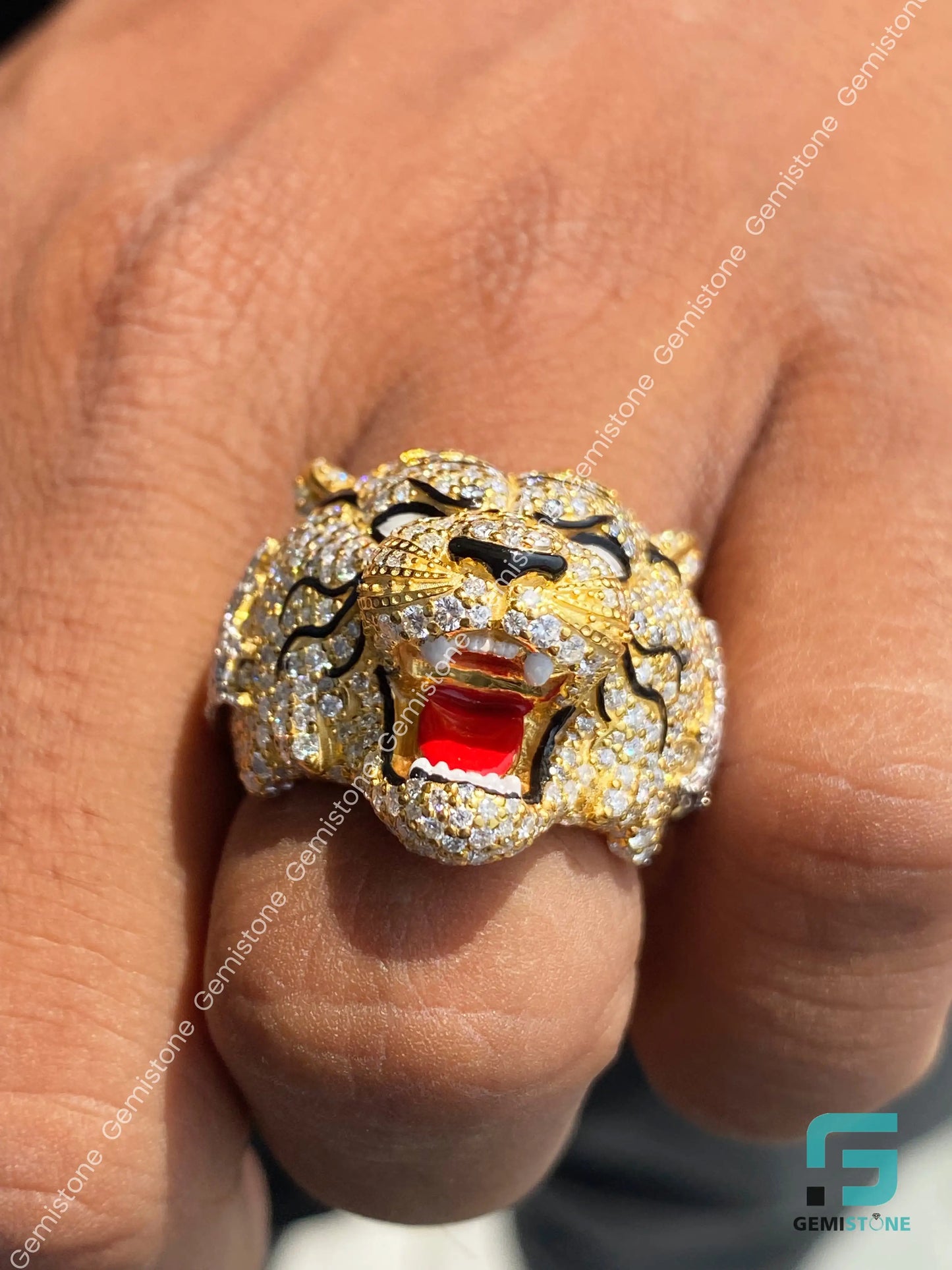 Roaring Head Tiger Iced Out Buss Down Ring