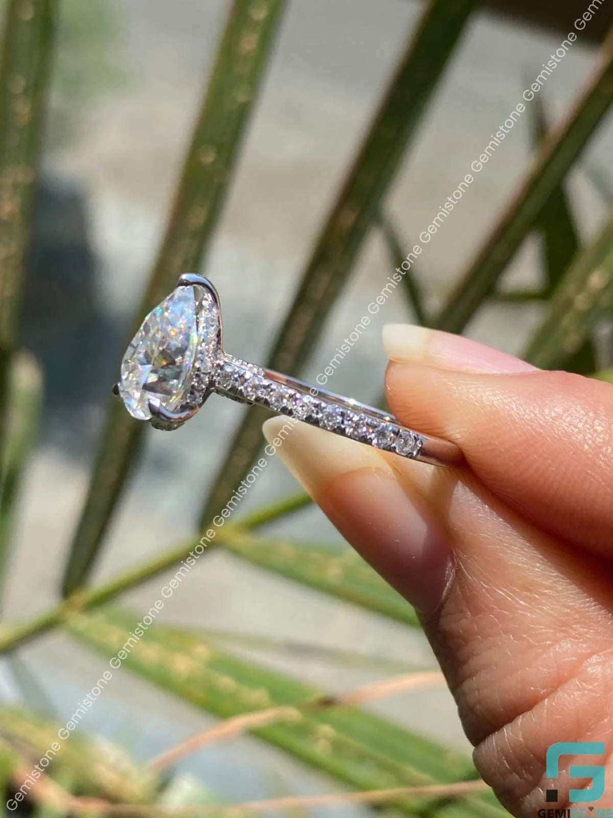 Solitaire Hidden Halo Ring