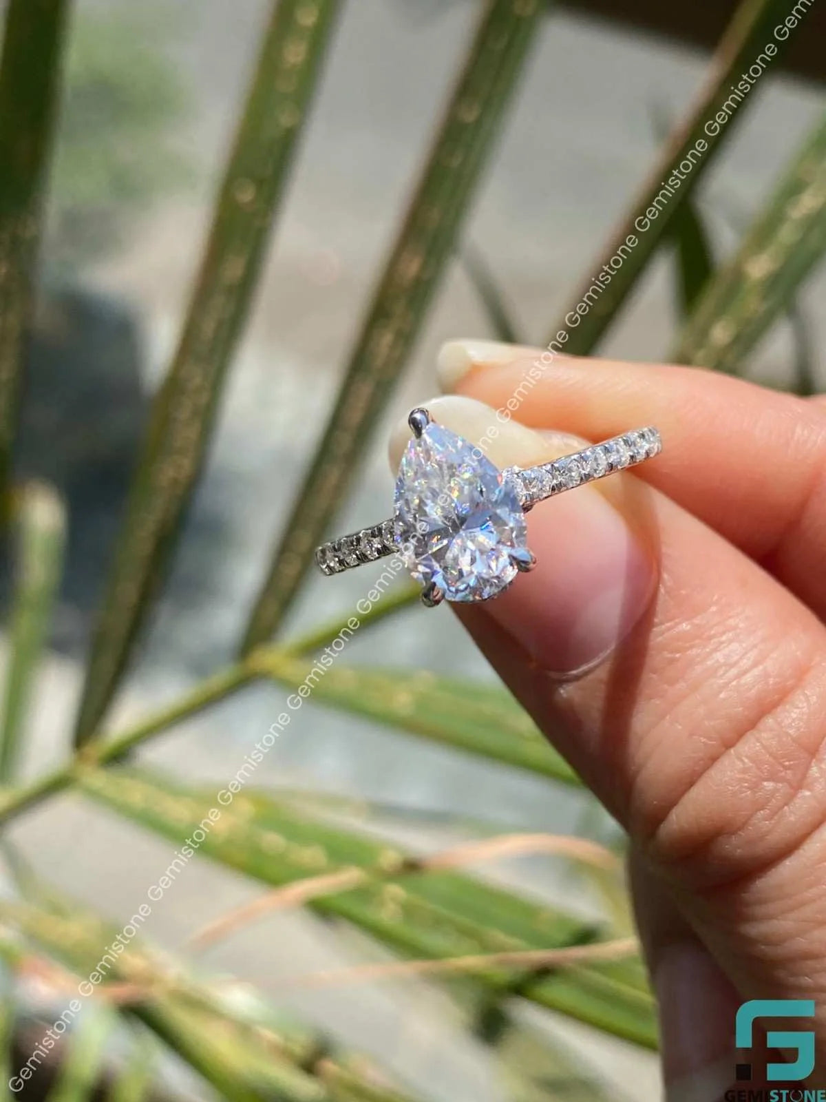 Solitaire pear Hidden Halo Ring