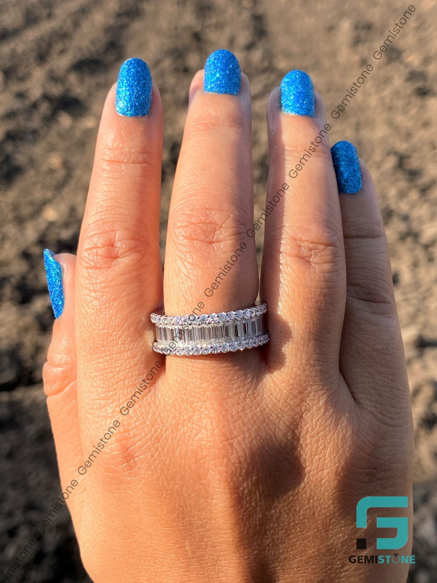 Womens-Wedding-Band
