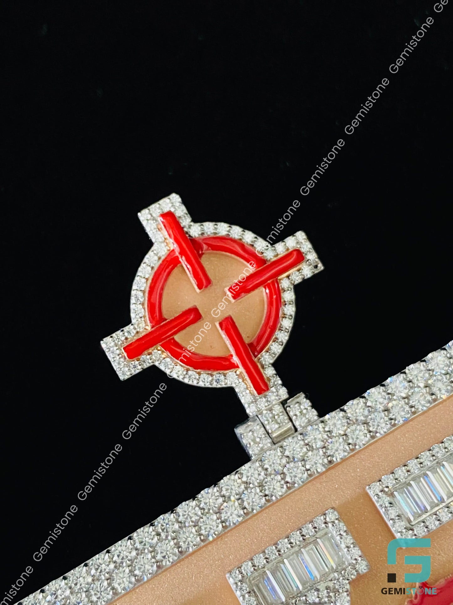 YJ Baguette_ Round Moissanite Pendant