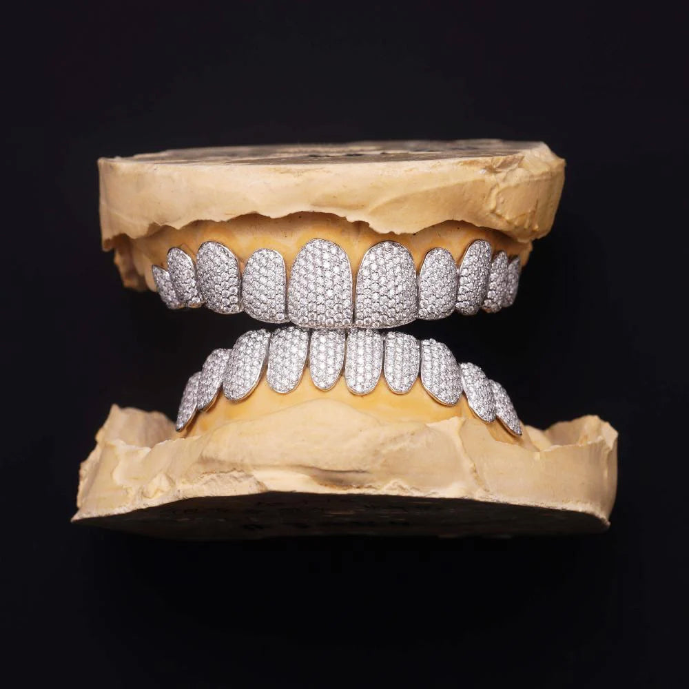 10 On 10 925 Sterling Silver VVS Moissanite Custom Grillz Teeth