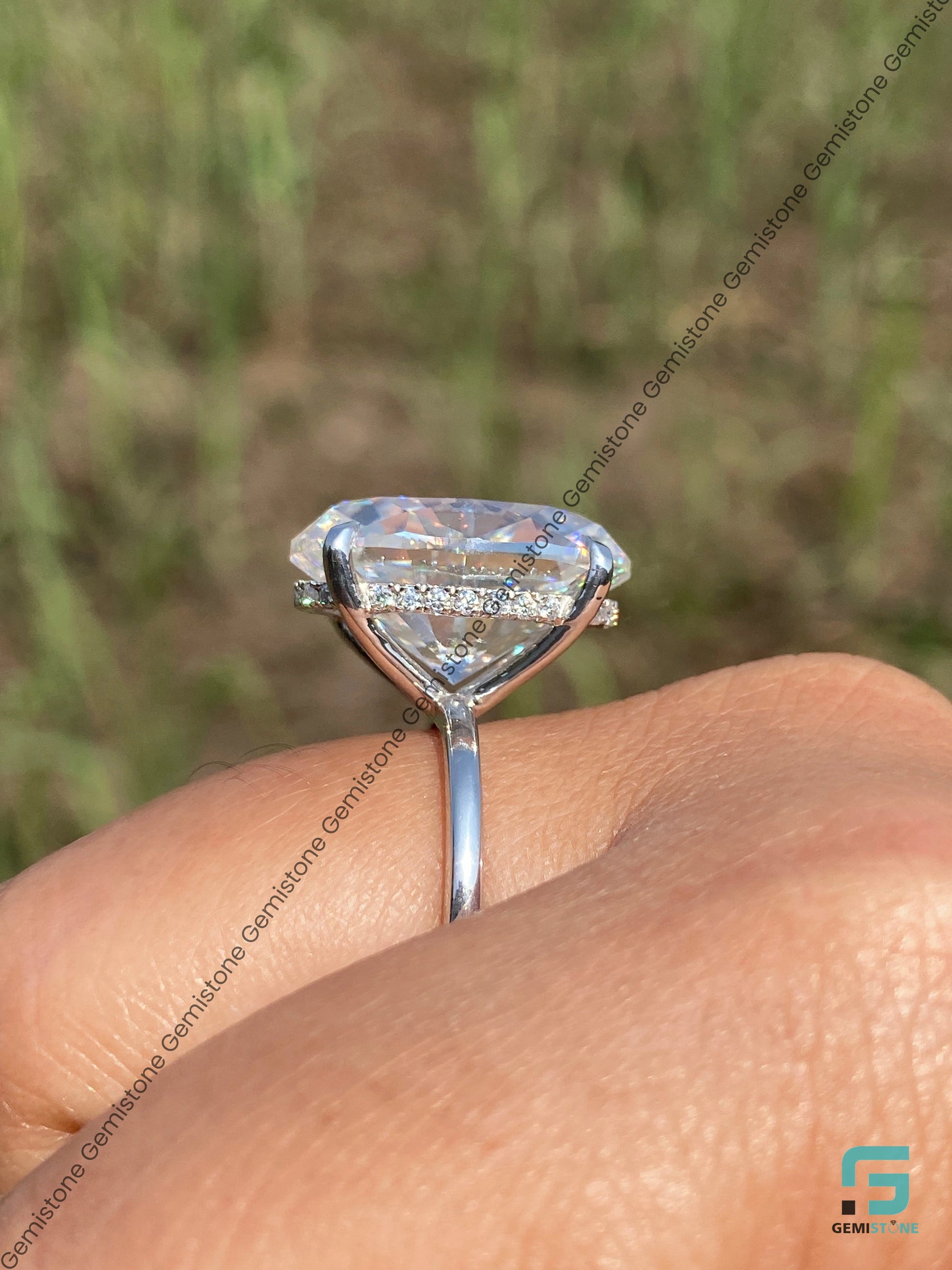10CT Oval Cut Hidden Halo Moissanite Ring