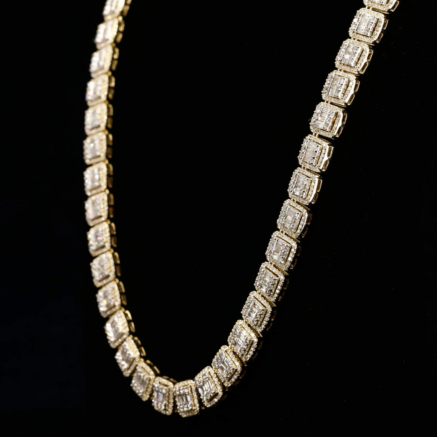 11MM-Baguette-Diamond-Halo-Chain