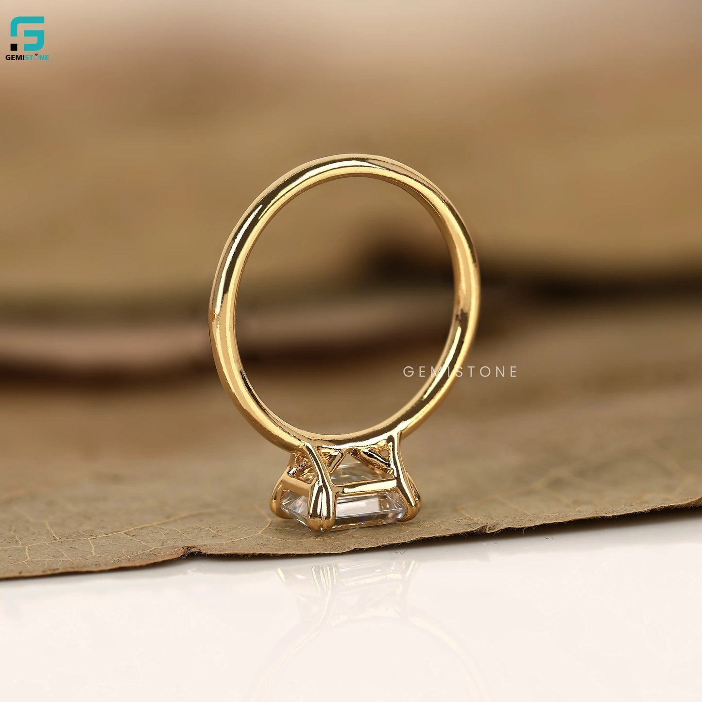 14K Gold Emerald Diamond Wedding Ring