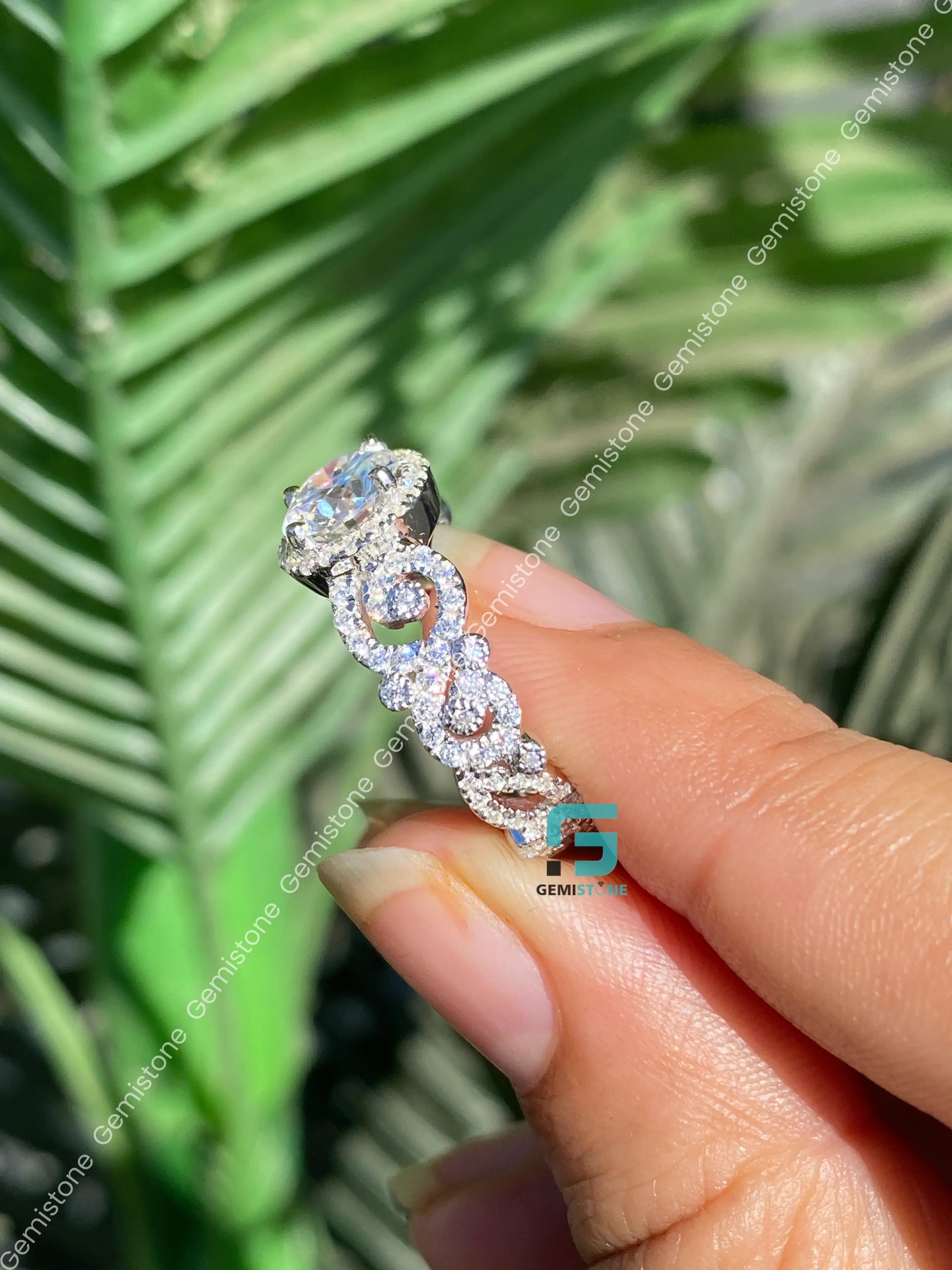14K Gold Round Moissanite Bridal Set Ring