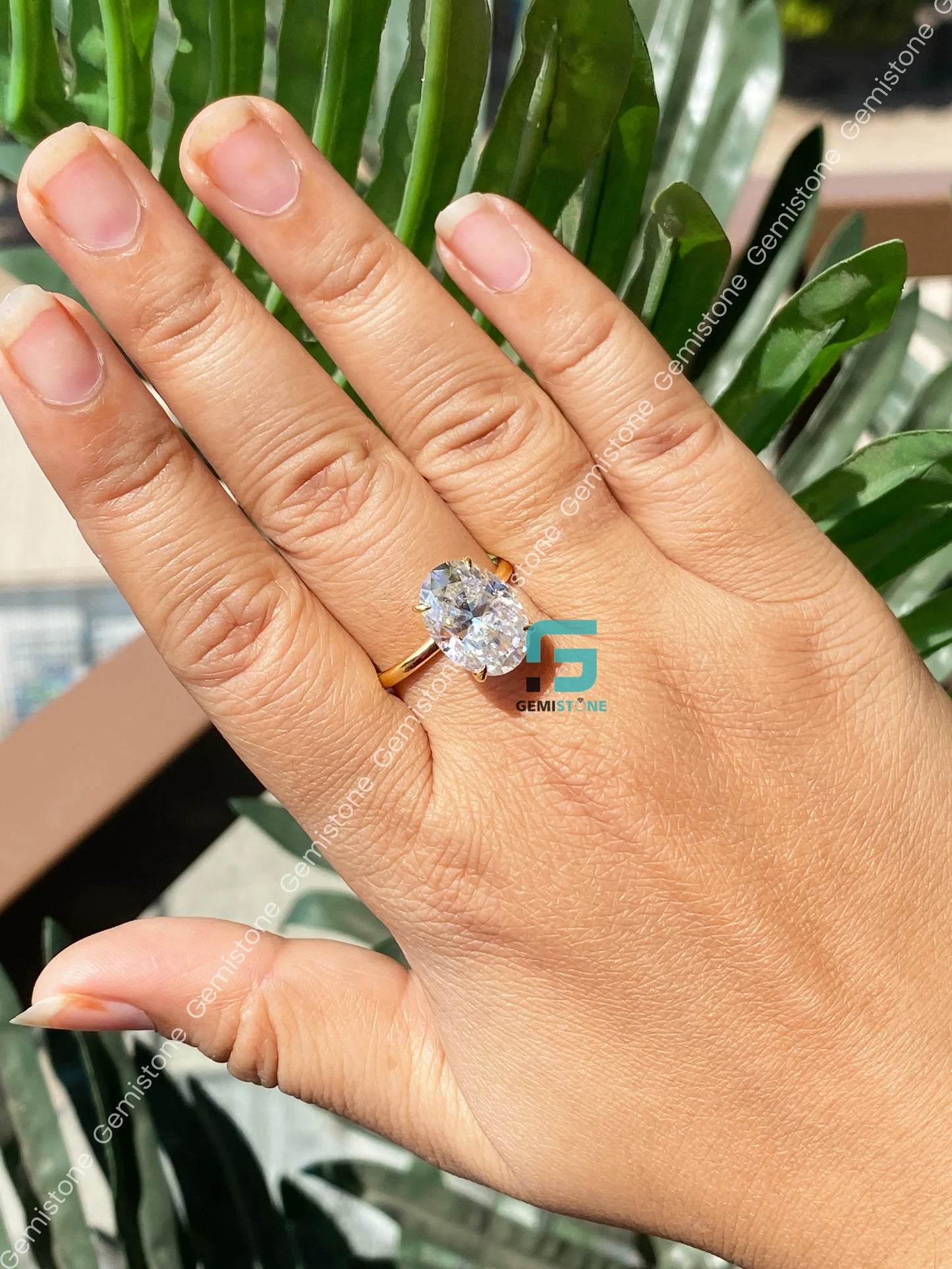 14K Solid Gold Moissanite Large Oval Solitare Ring 