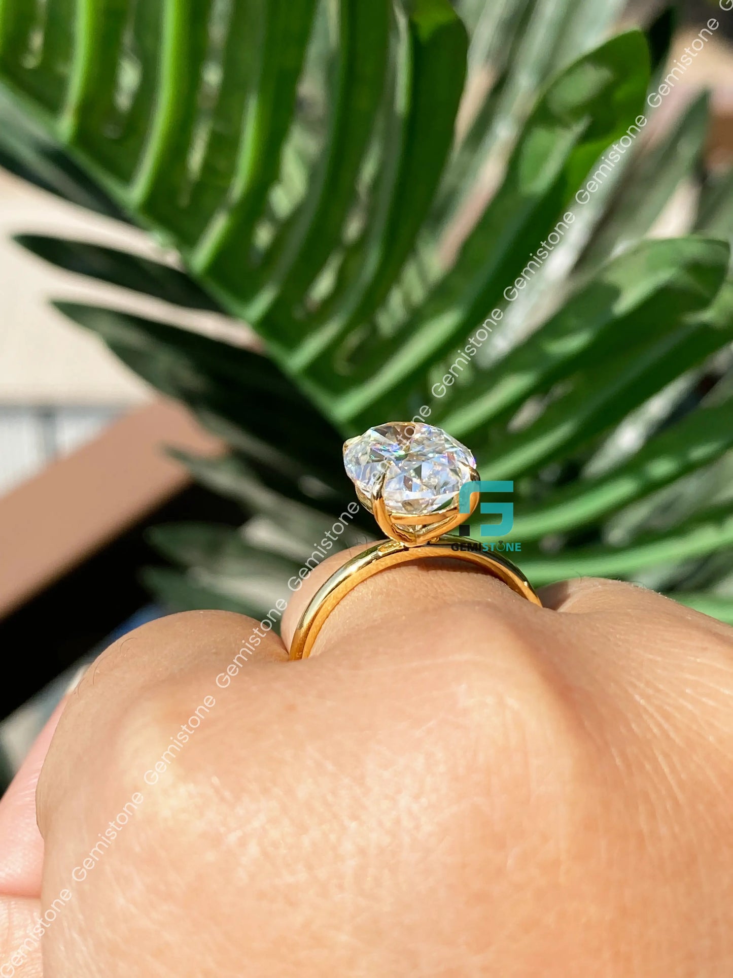 14K Solid Gold Moissanite Large Oval Solitare Ring For Women