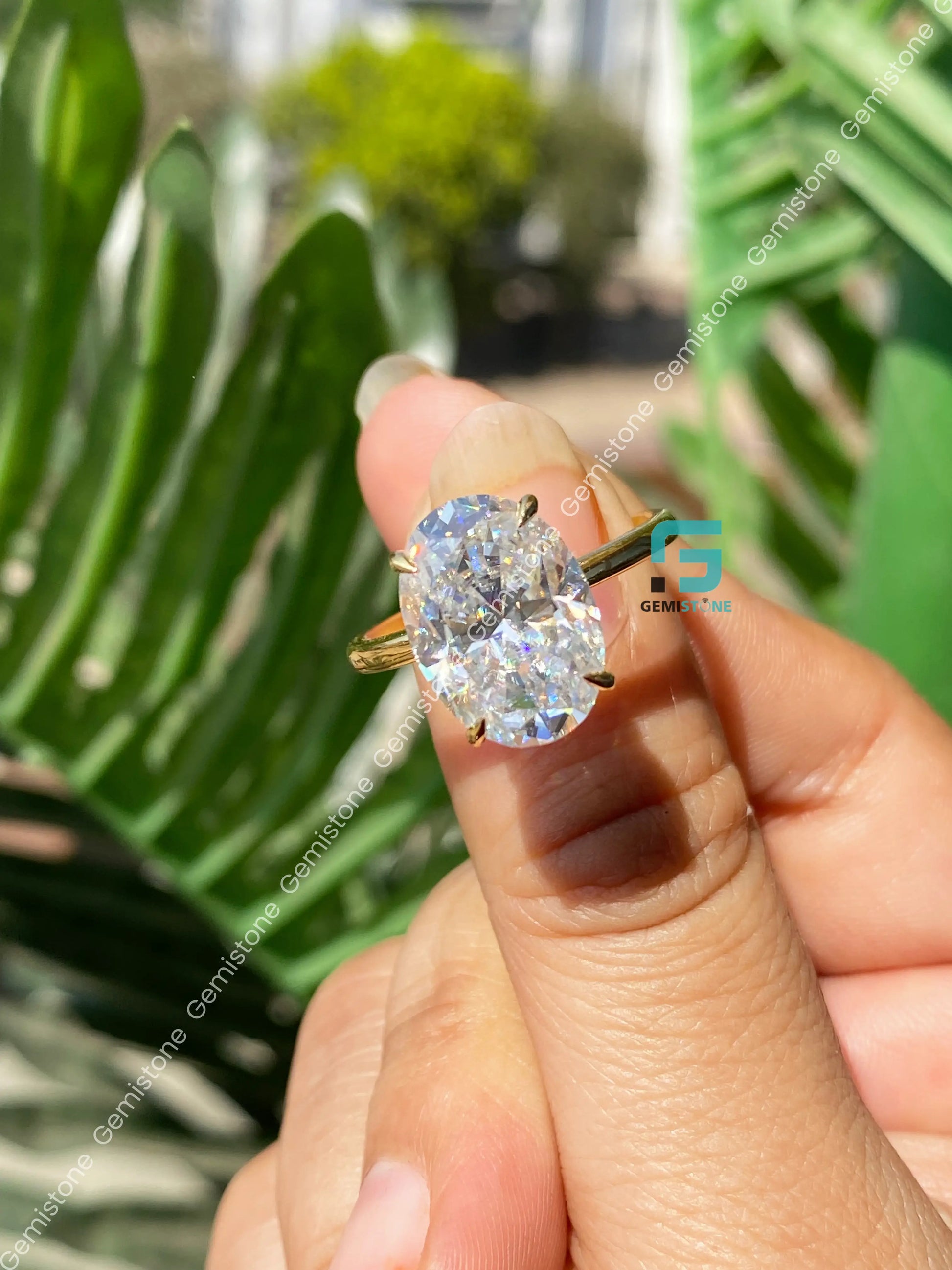 14K Solid Gold Moissanite Oval Solitare Ring For Women