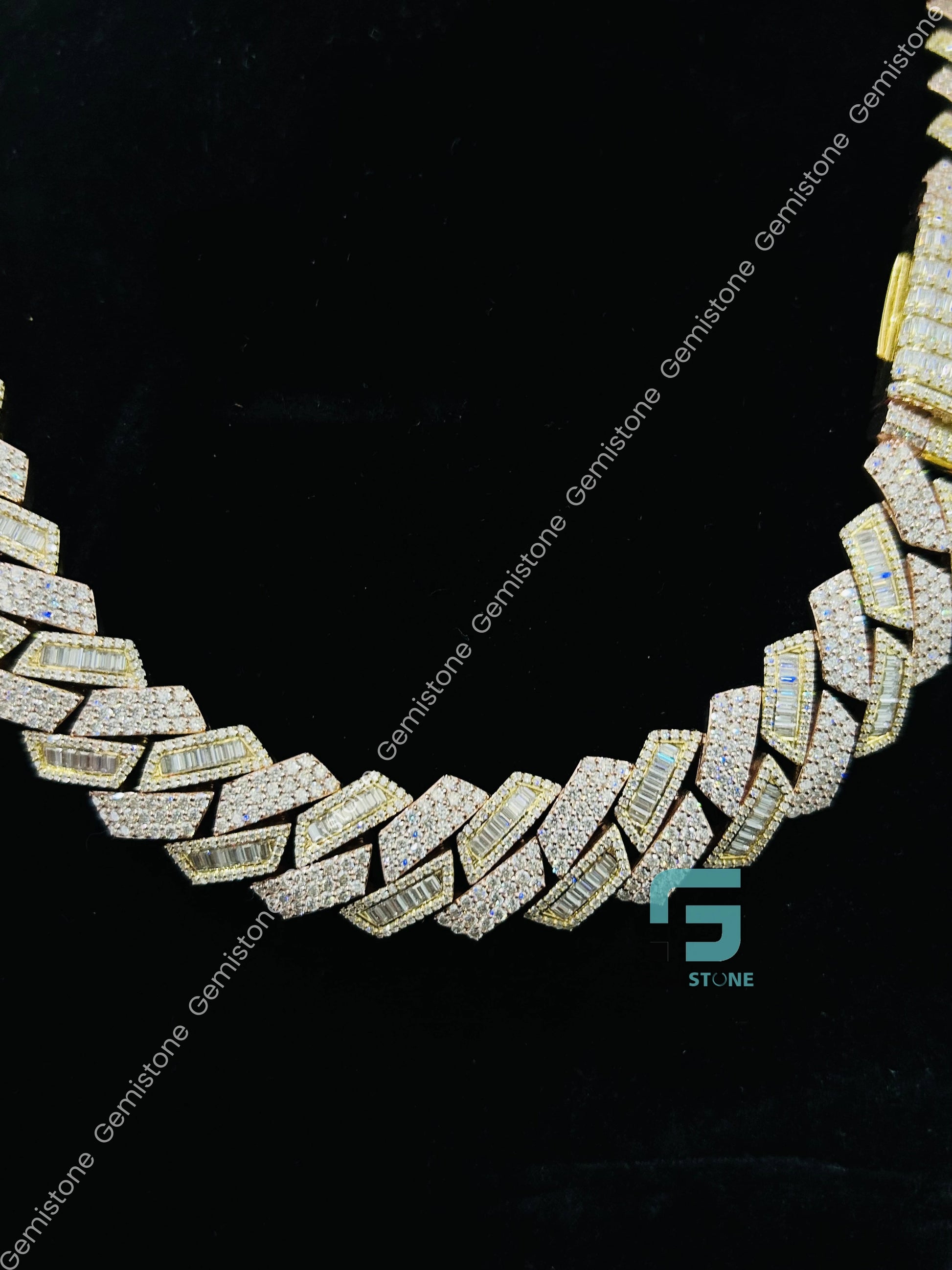 18MM Miami Moissanite Monaco Cuban Link Chain