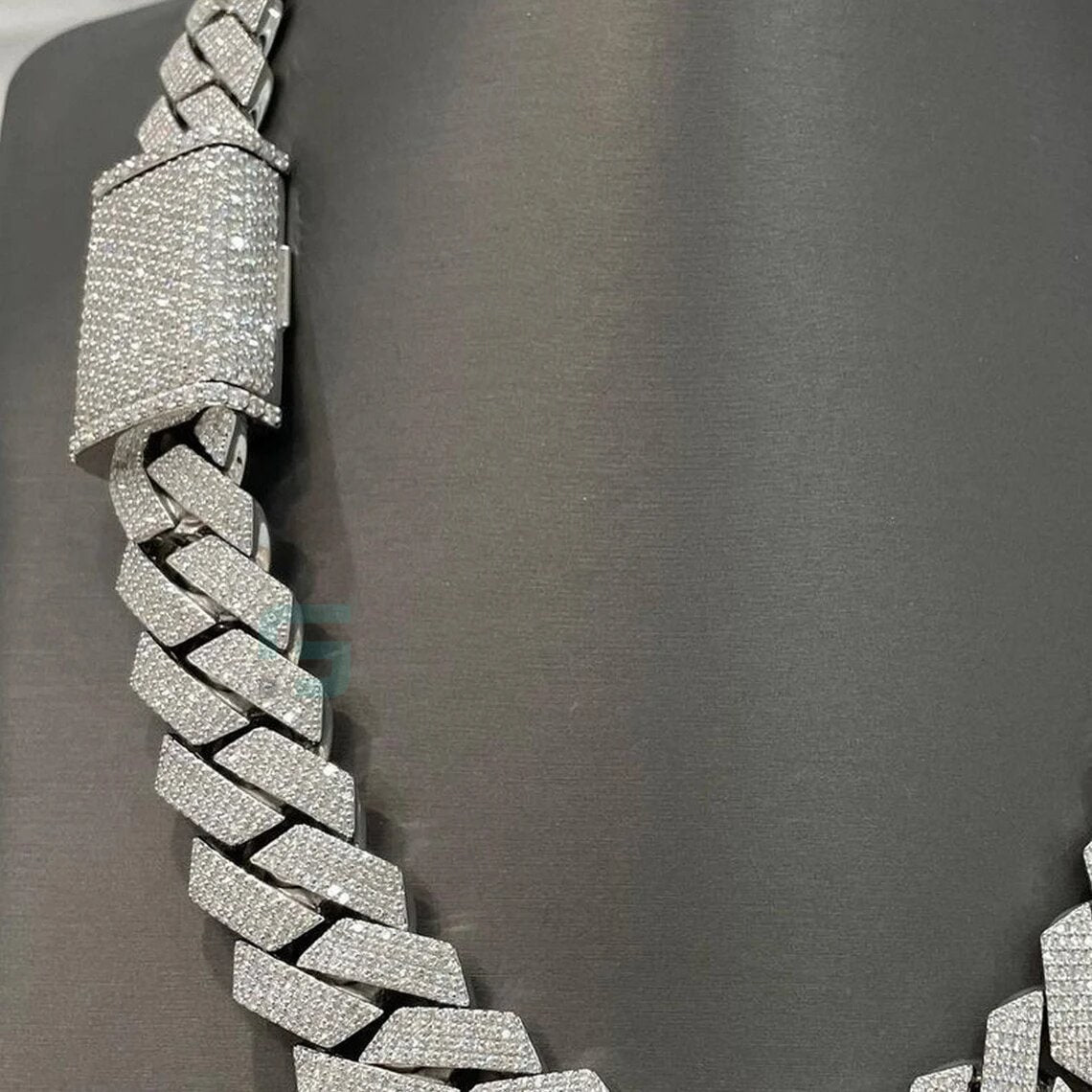20mm-Diamond-Necklace