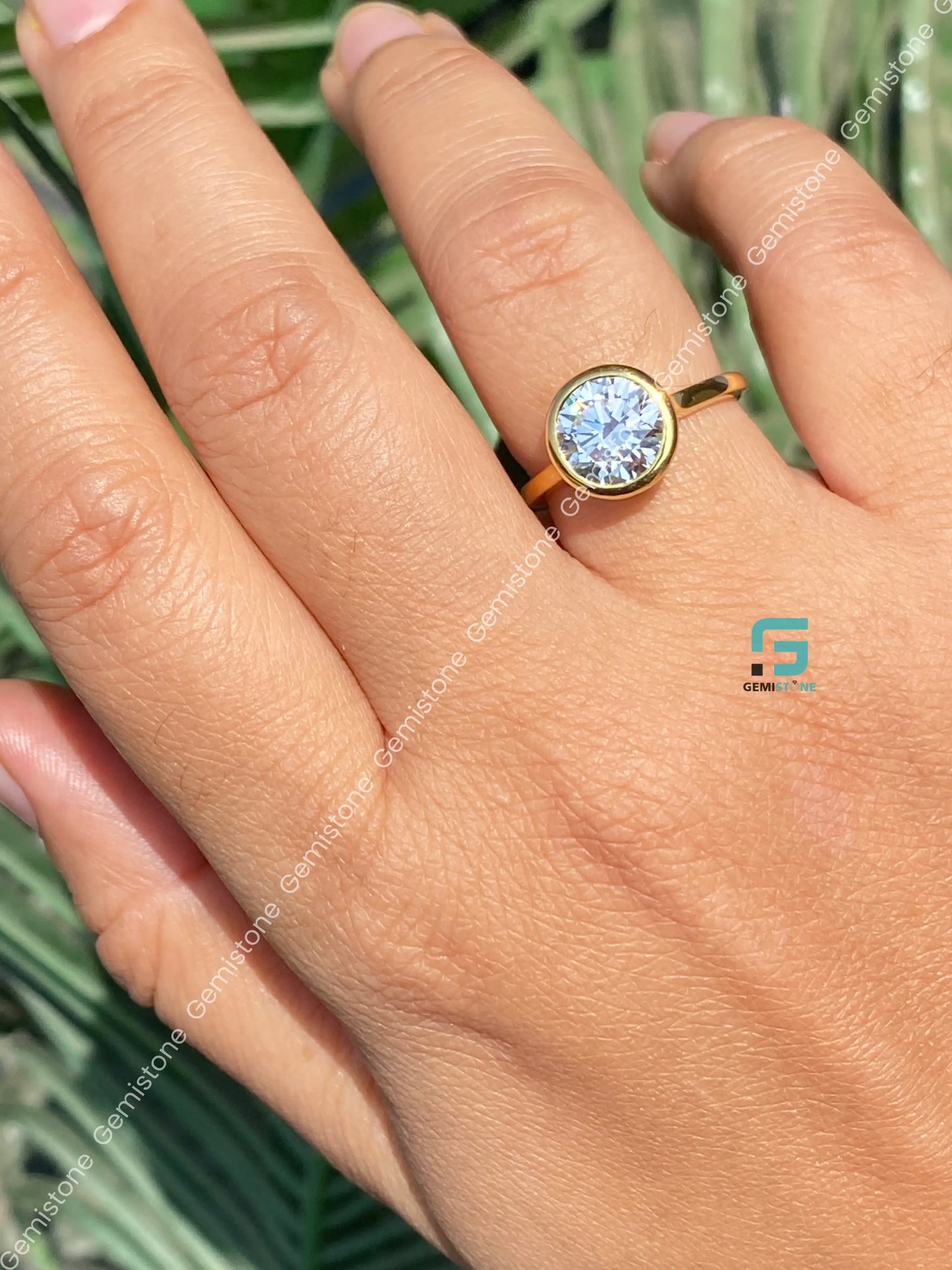 2CT Round Cut Bezel Set Moissanite Solitare Engagement Ring