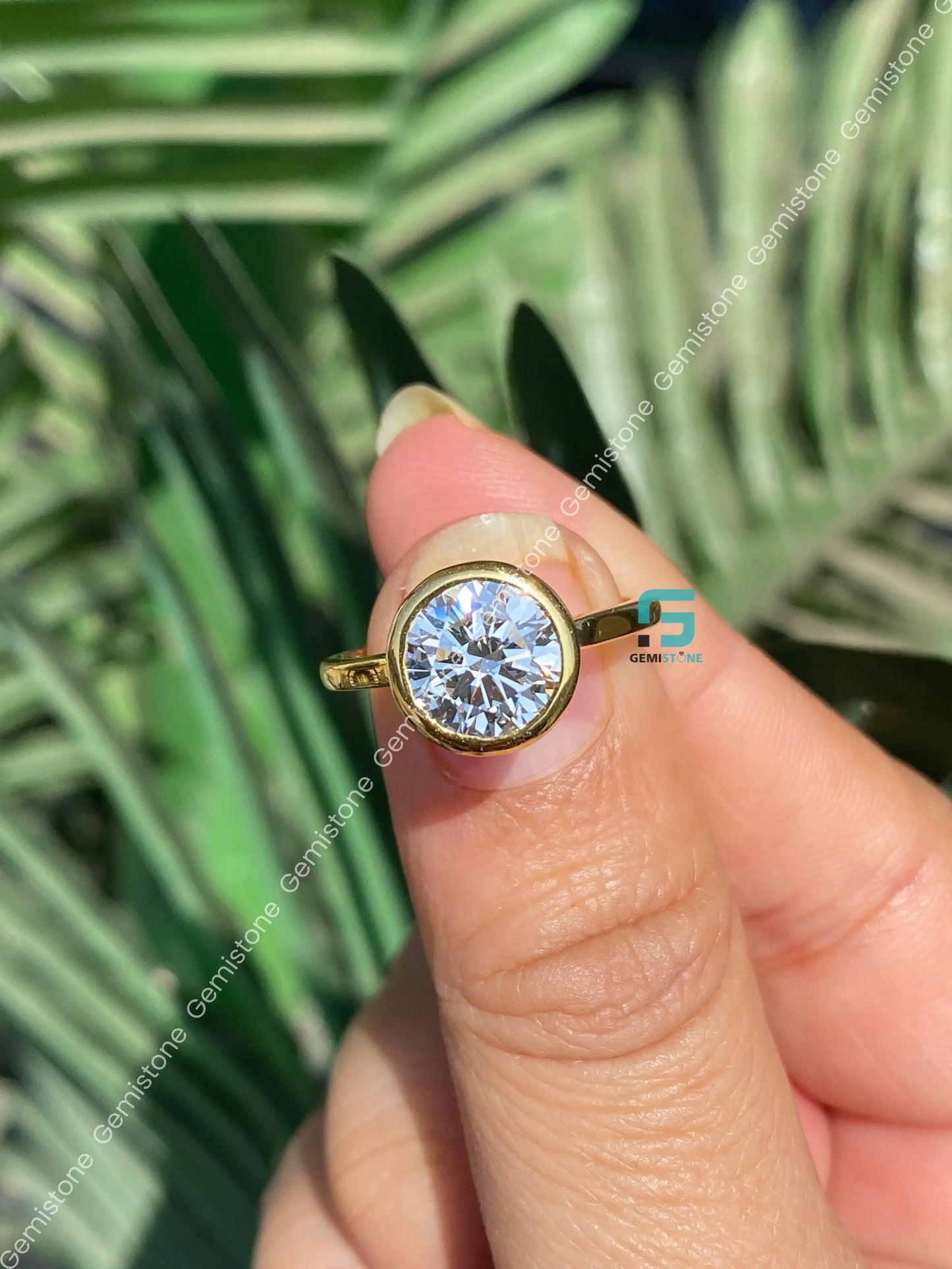 2CT Round Cut Bezel Set Moissanite Solitare Engagement Ring