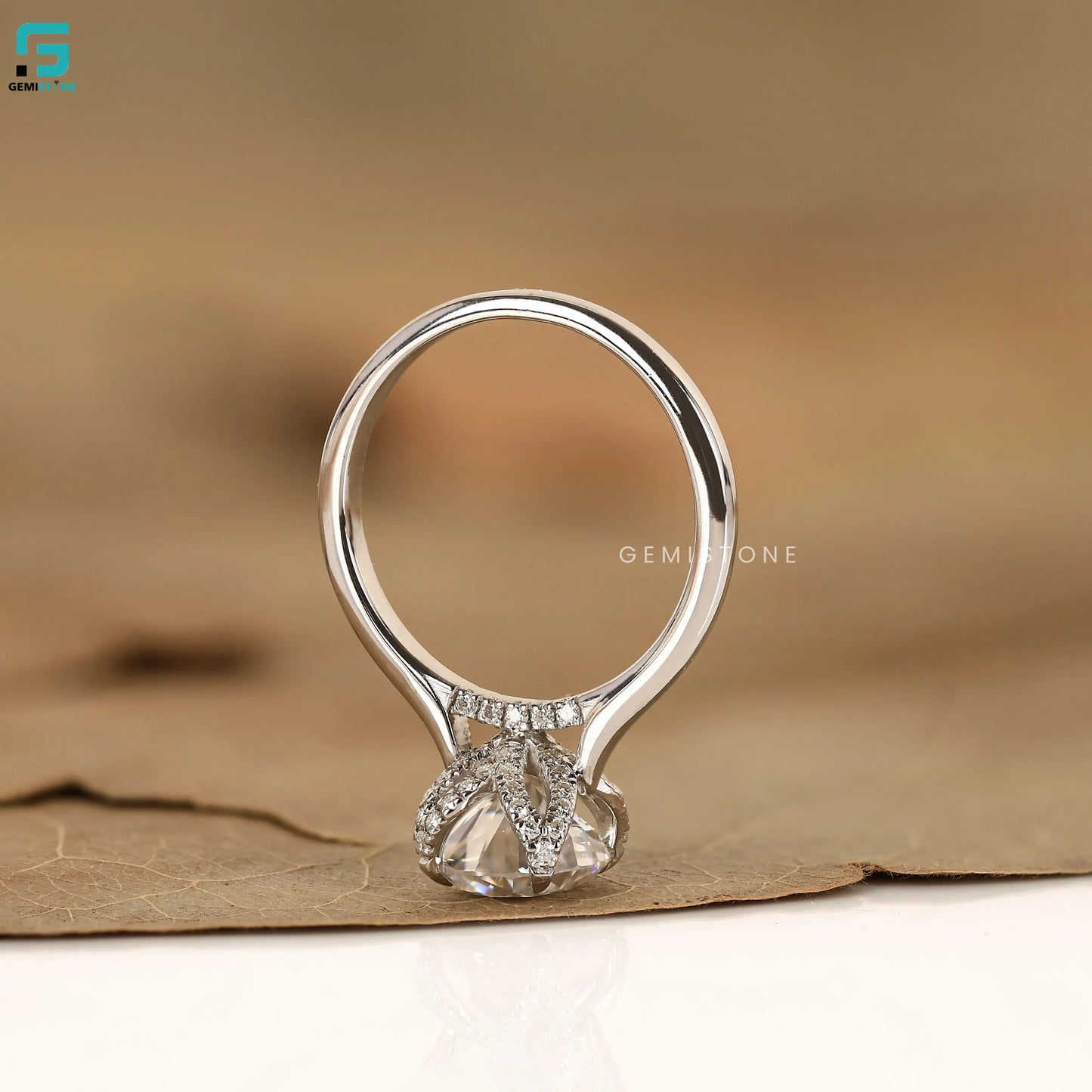 2CT Oval Tulip Set Lab Grown Diamond Annivasary Ring For Women