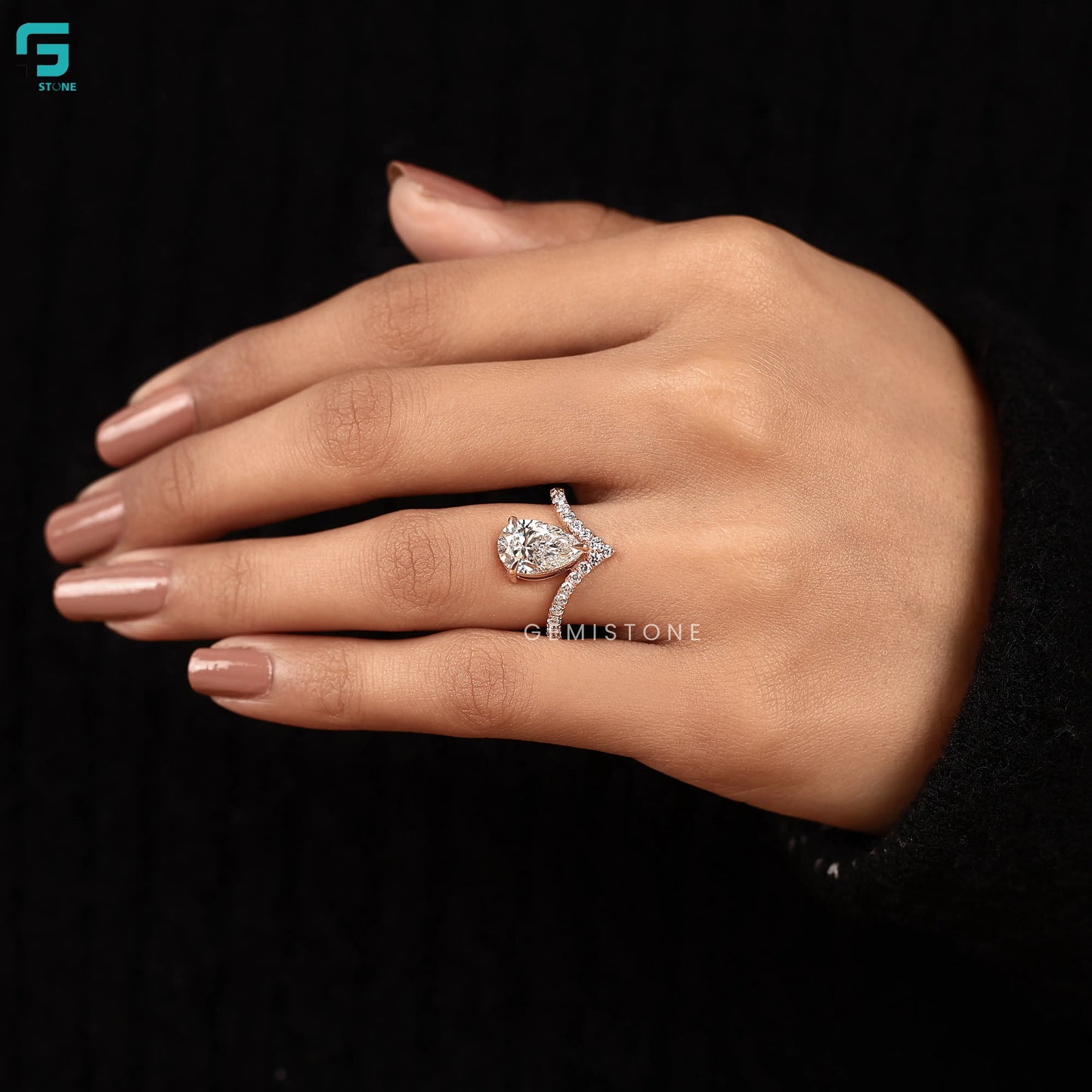 Pear Cut Lab Grown Diamond Curved Band Engagement Ring