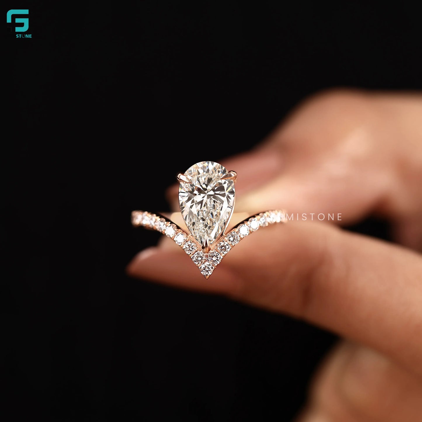 Pear Cut Lab Grown Diamond Curved Band Engagement Ring