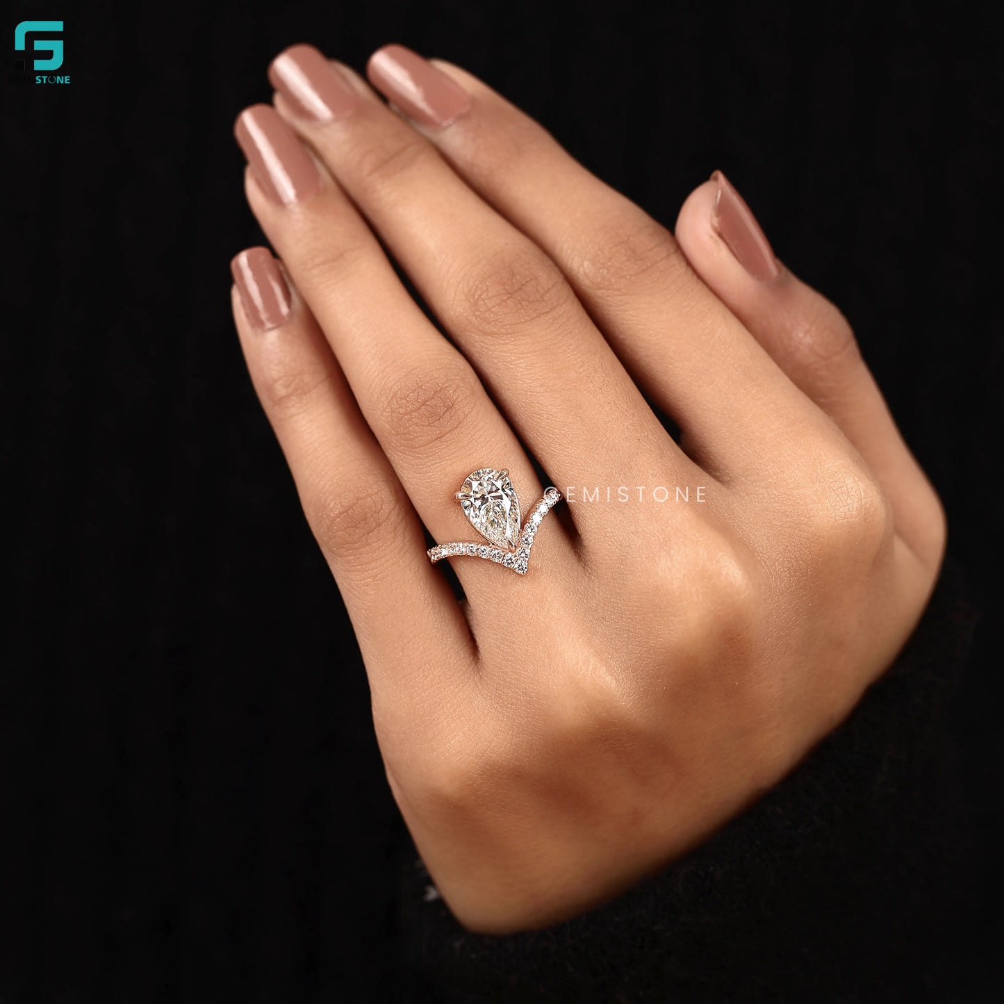 Pear Cut Lab Grown Diamond Curved Band Engagement Ring