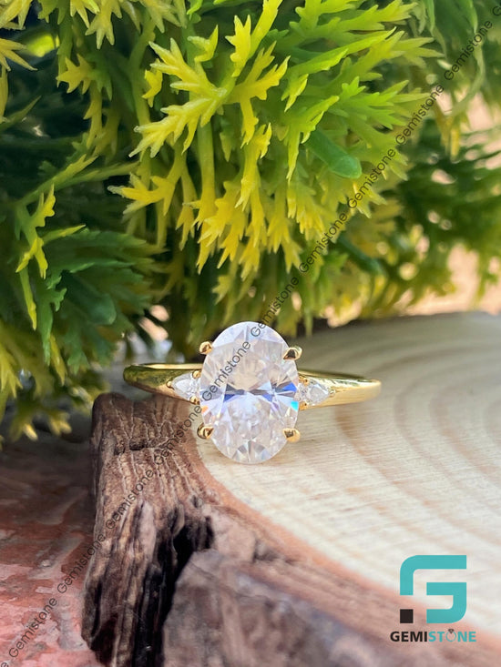 3-Stone-Oval-Engagement-Ring
