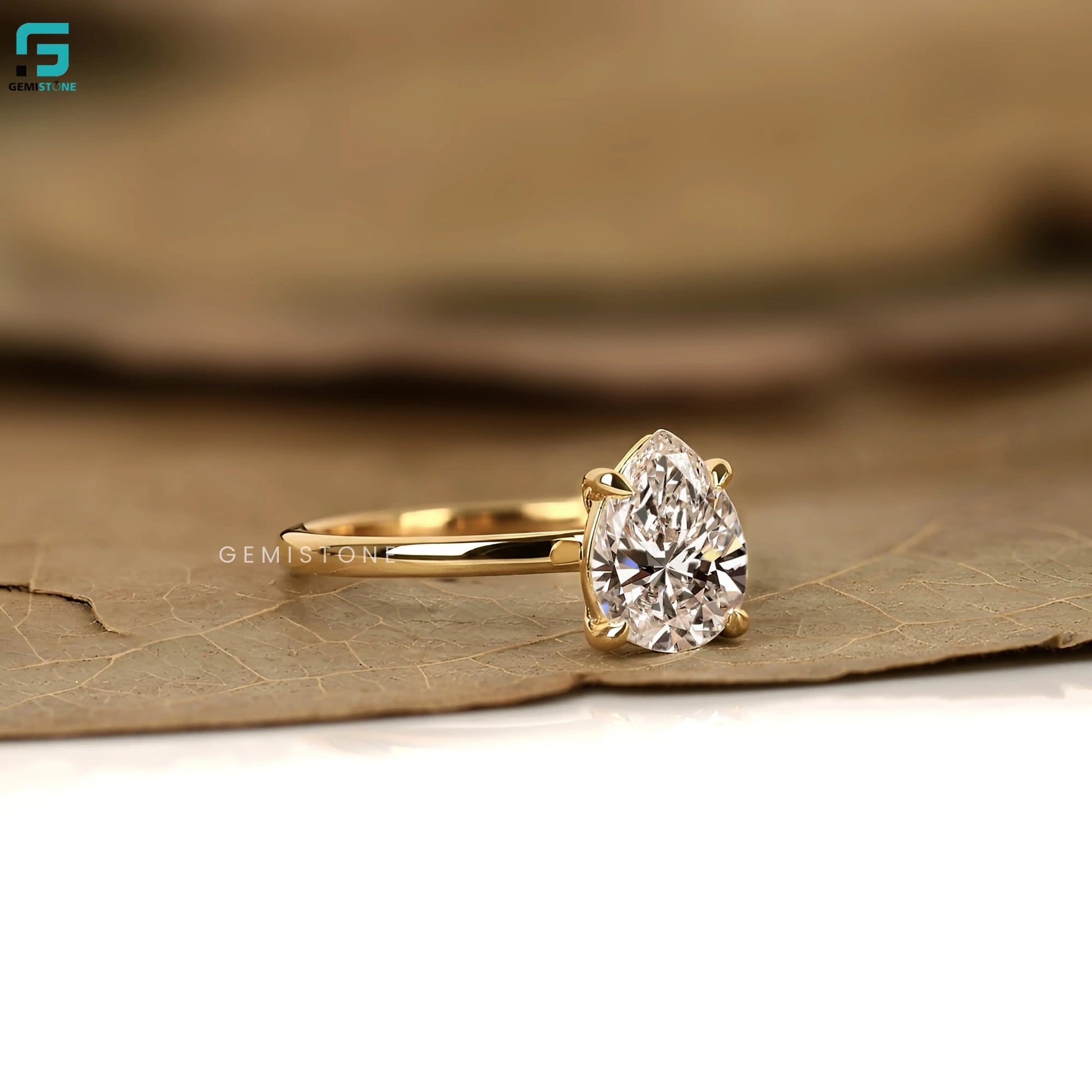 3CT Lab Grown Pear Annivasary Ring For Women