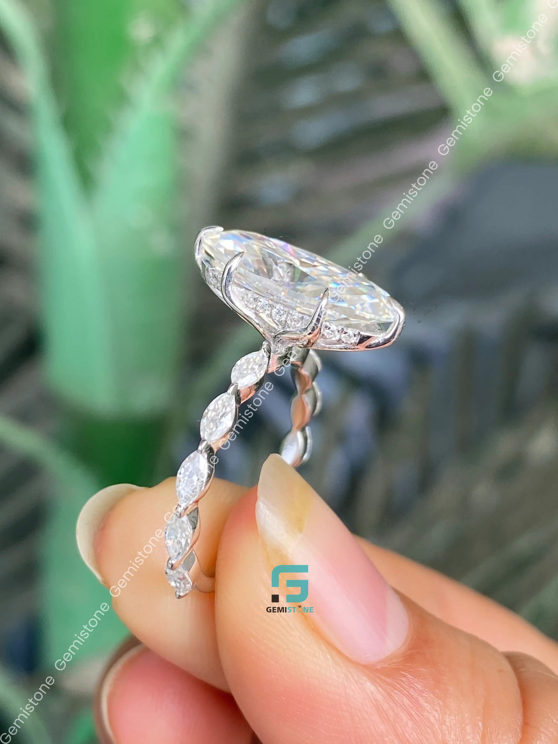 3CT Moval Bubble Band Moissanite Wedding Anniversary Ring For Women _