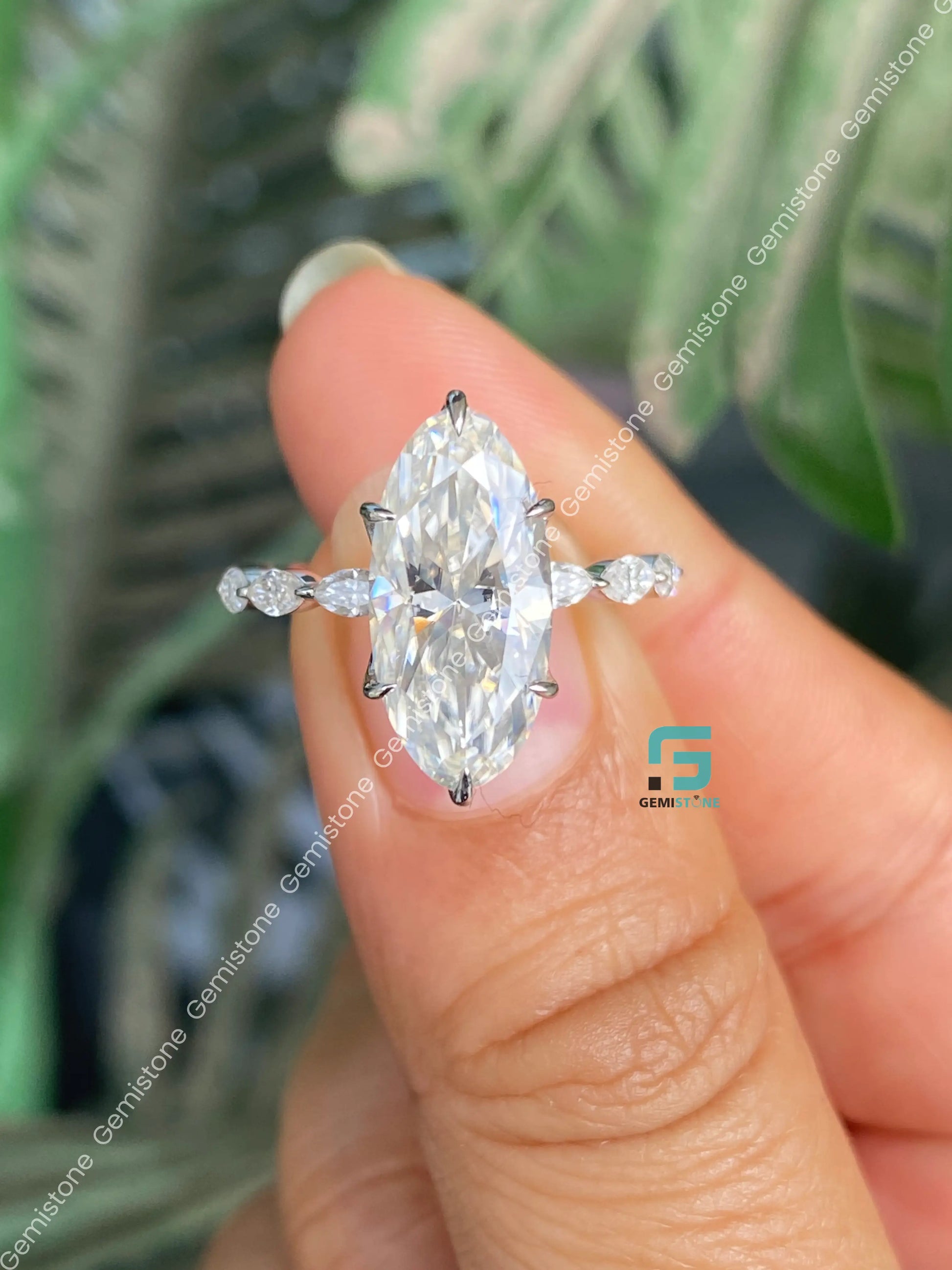 3CT Moval Bubble Band Moissanite Wedding Ring For Women