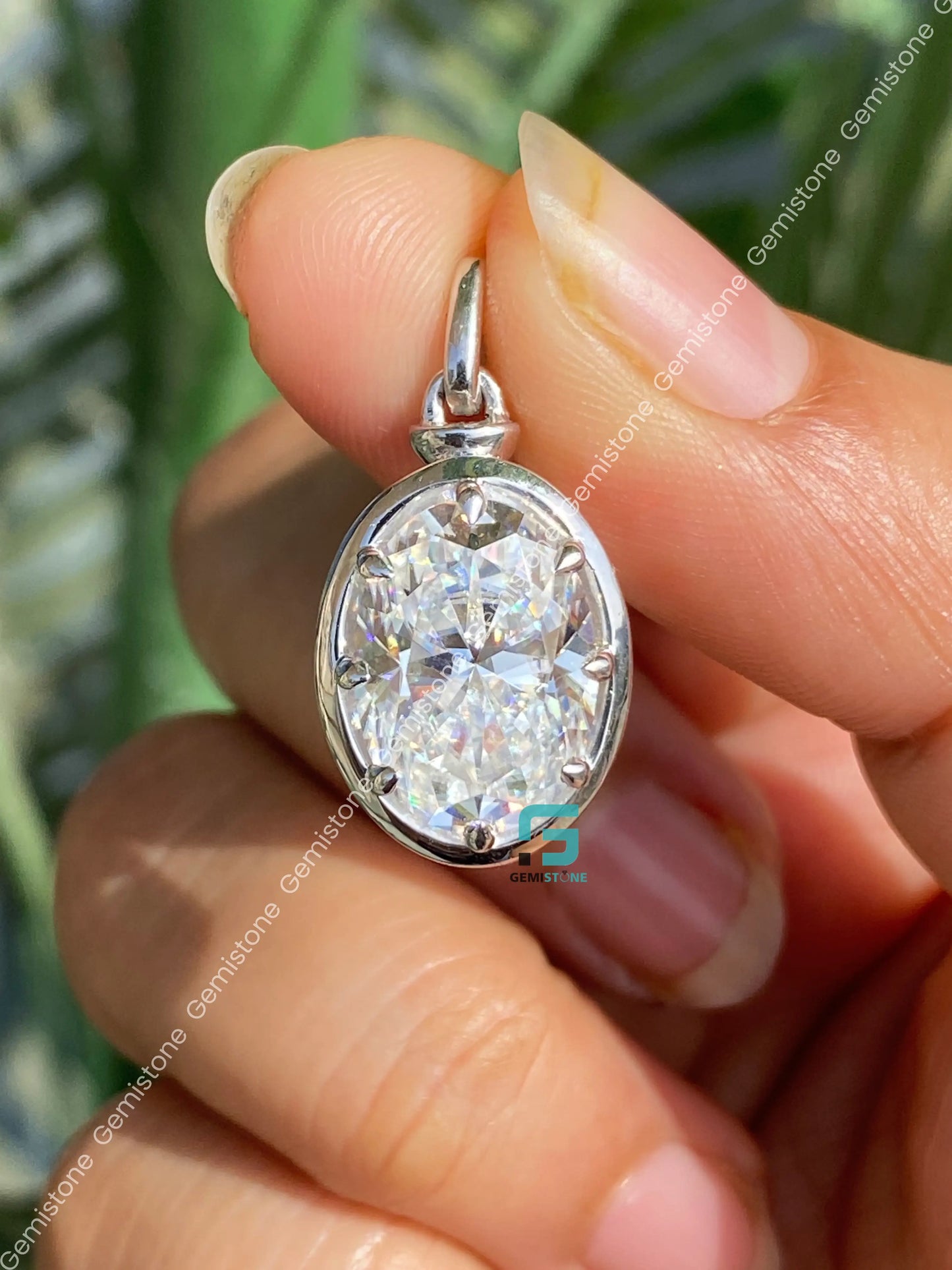 3Ct Antique Oval Moissanite Pendant