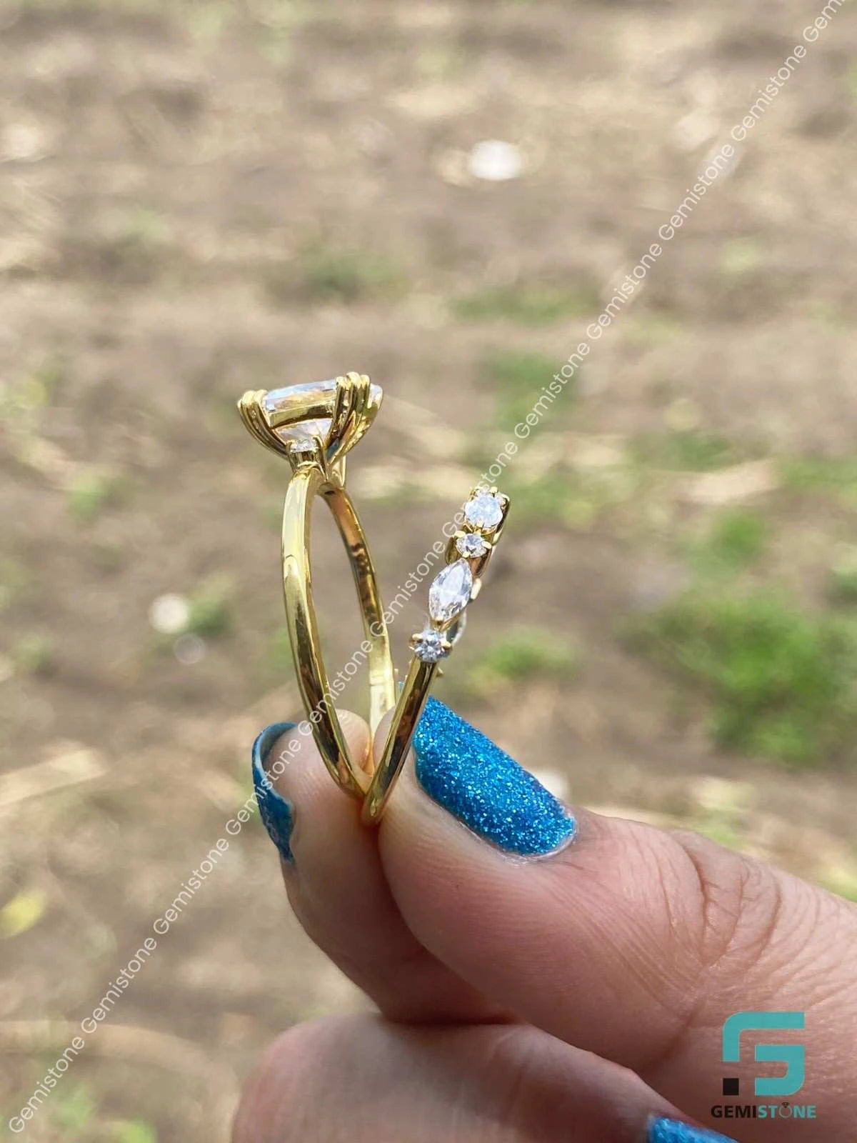 3_CT_Oval_Cut_Ring_Of_Two_Set