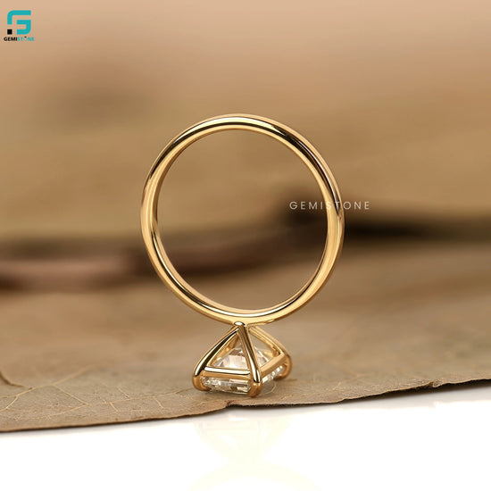 Lab Grown Diamond Radiant Cut Solitare Wedding Ring